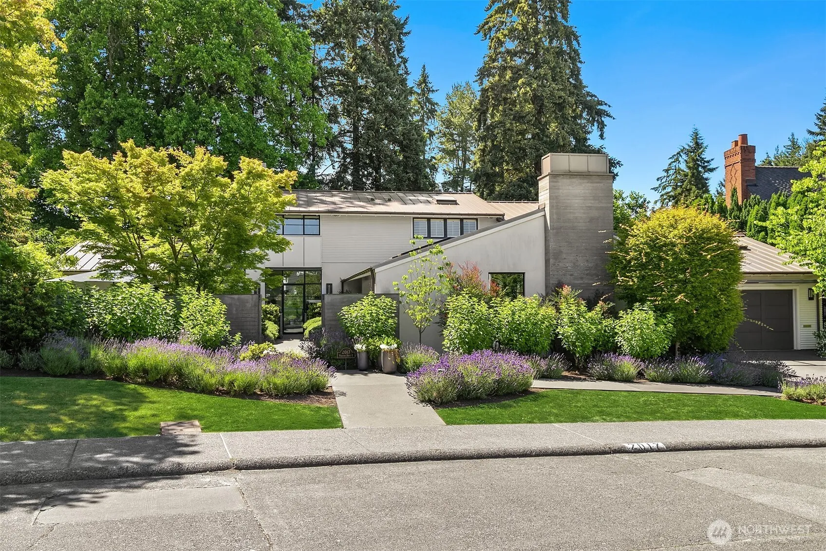 Property photo for 2017 Parkside Drive E, Seattle