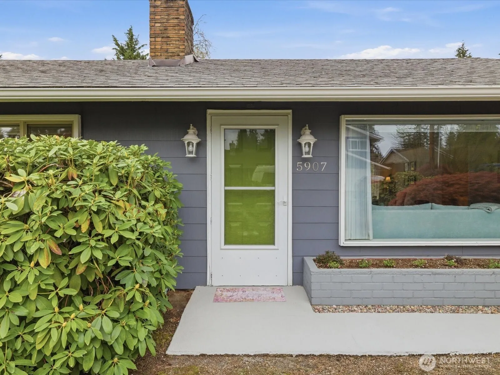 Property photo for 5907 227th Street Sw, Mountlake Terrace photo 3