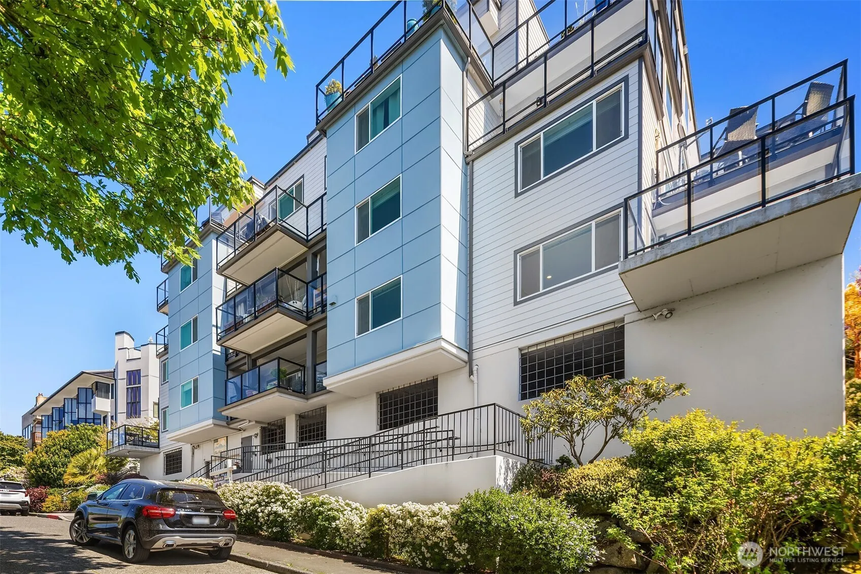 Property photo for 2040 13th Avenue W #33, Seattle