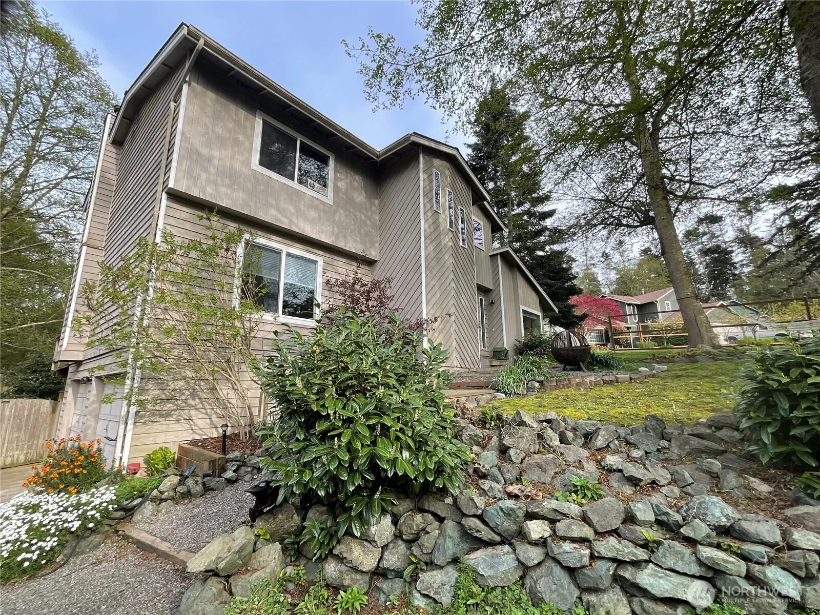 Property photo for 2260 Darvic Place, Oak Harbor photo 3