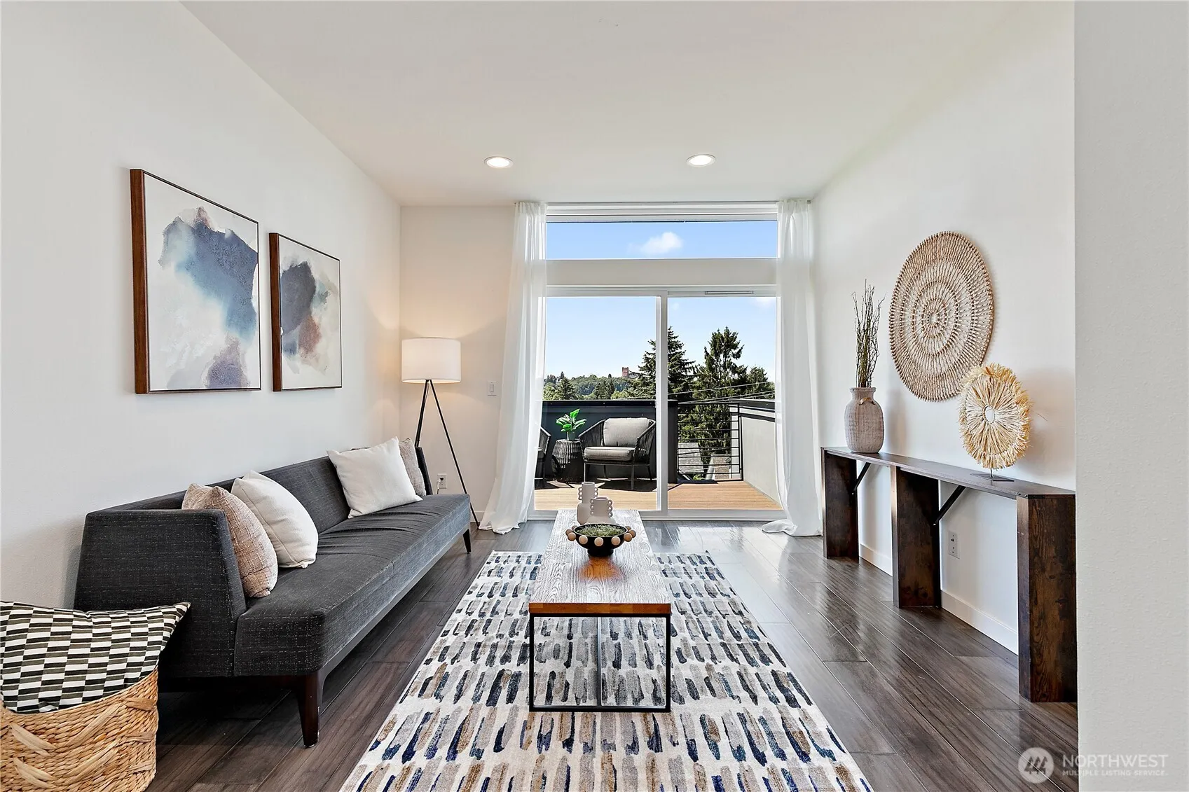Property photo for 1310 Yakima Avenue S, Seattle photo 3