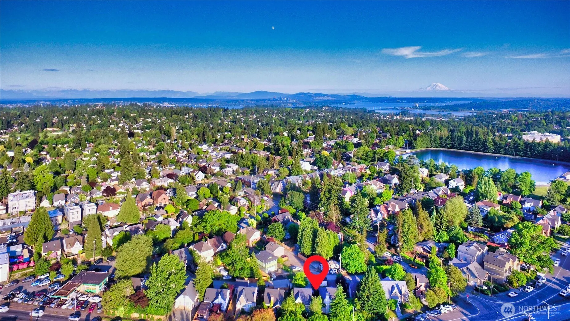 Property photo for 7822 Ne Lake City Way Ne, Seattle photo 4