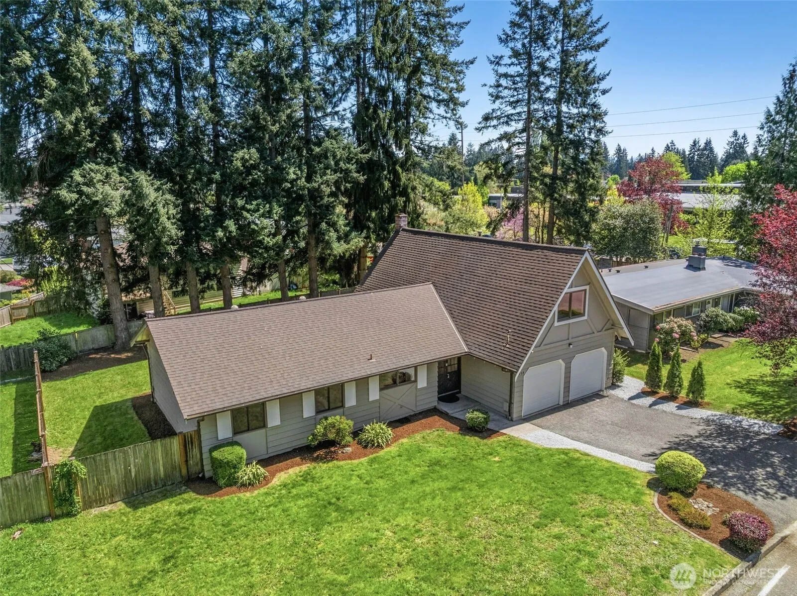 Property photo for 2408 164th Avenue Ne, Bellevue photo 2