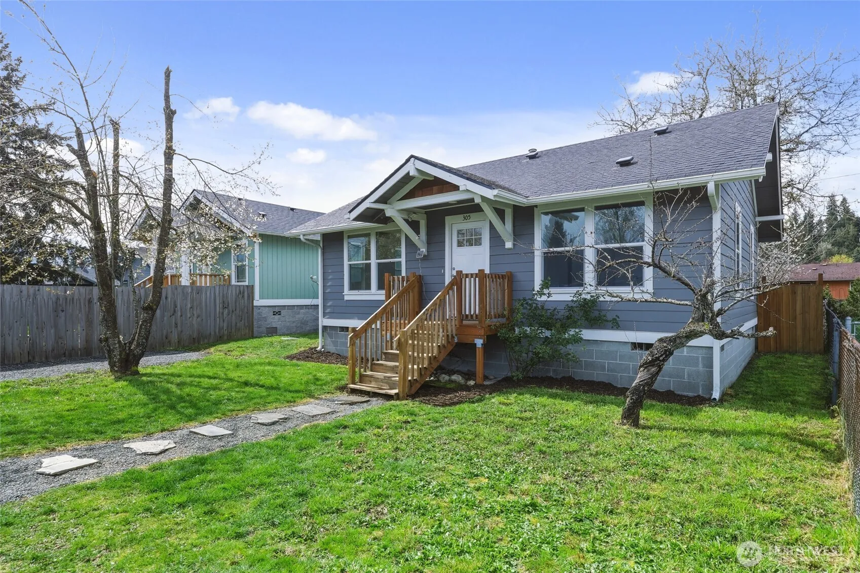 Property photo for 305 Market Street N, Bucoda