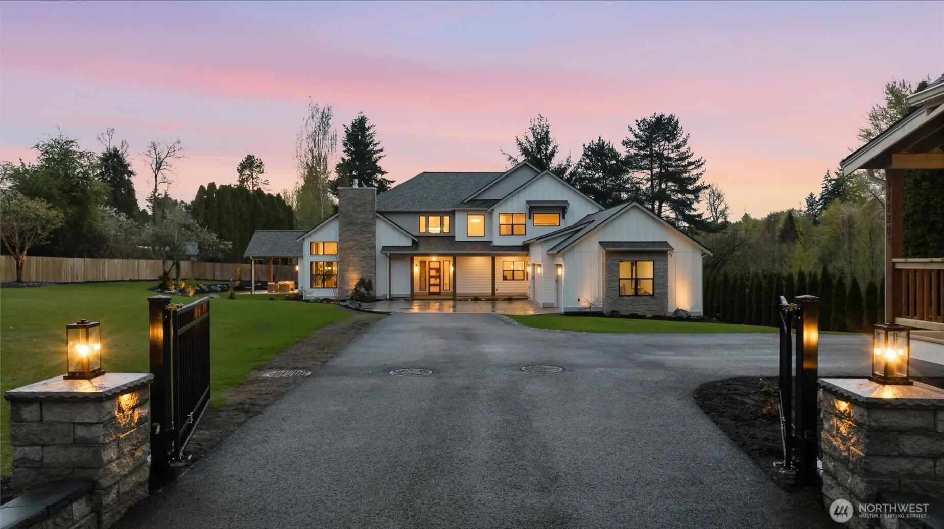 Property photo for 17218 Ne Woodinville-duvall Road, Woodinville photo 2