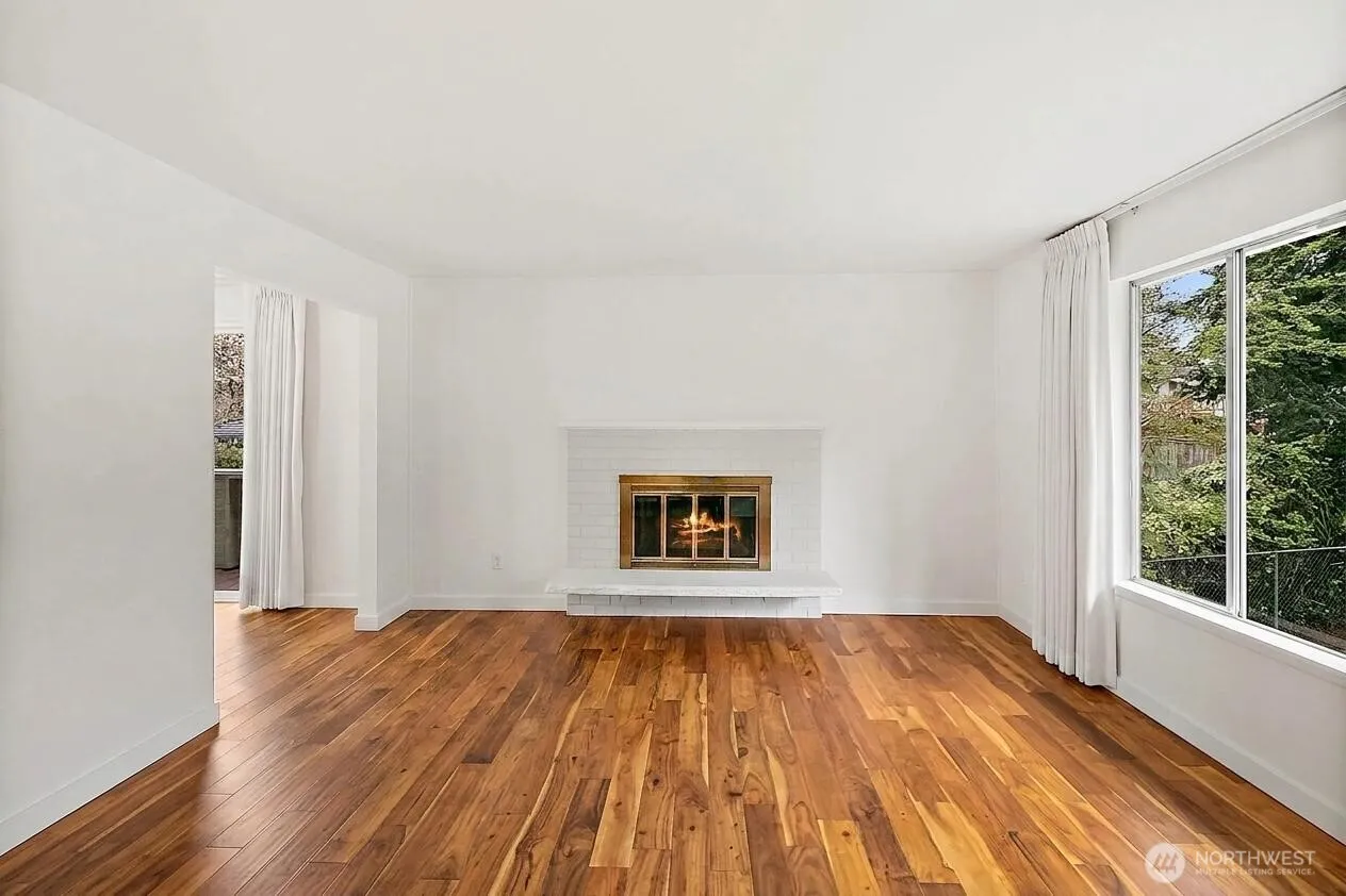 Property photo for 14014 118th Avenue Ne, Kirkland photo 5