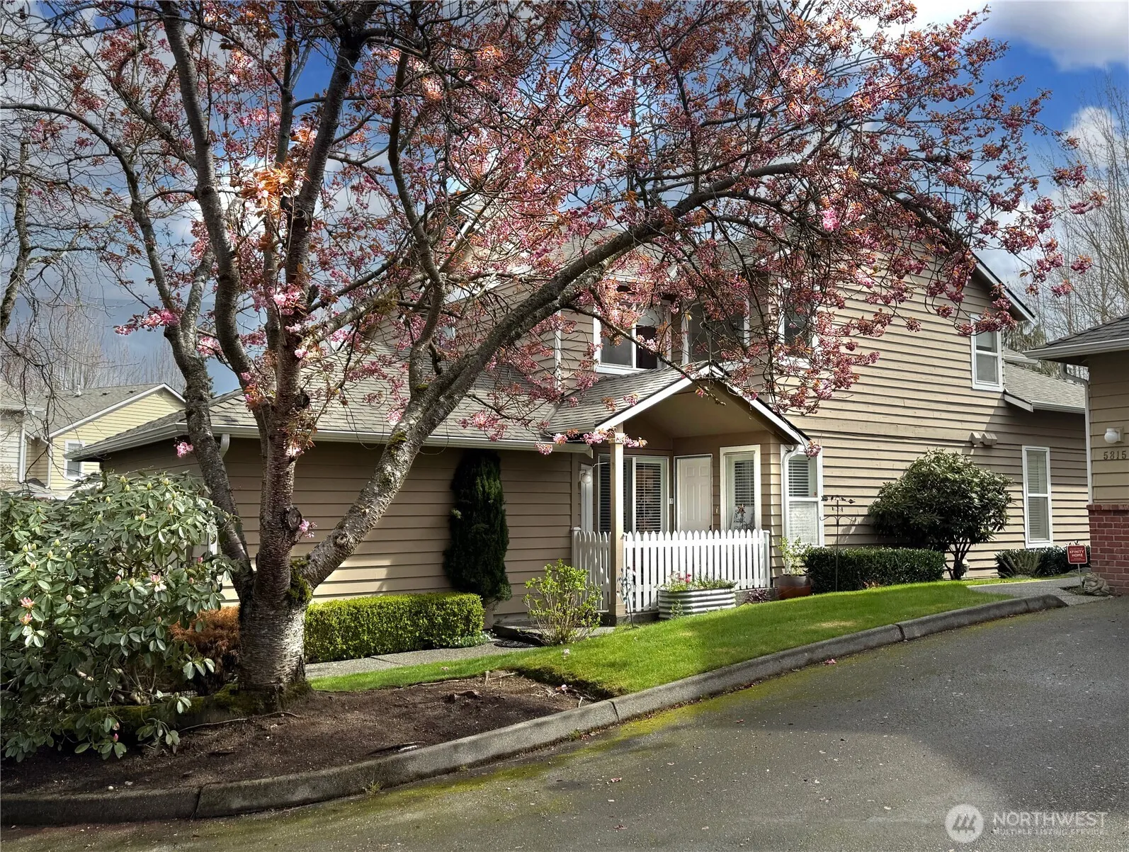 Property photo for 5807 14th Drive W, Everett photo 2