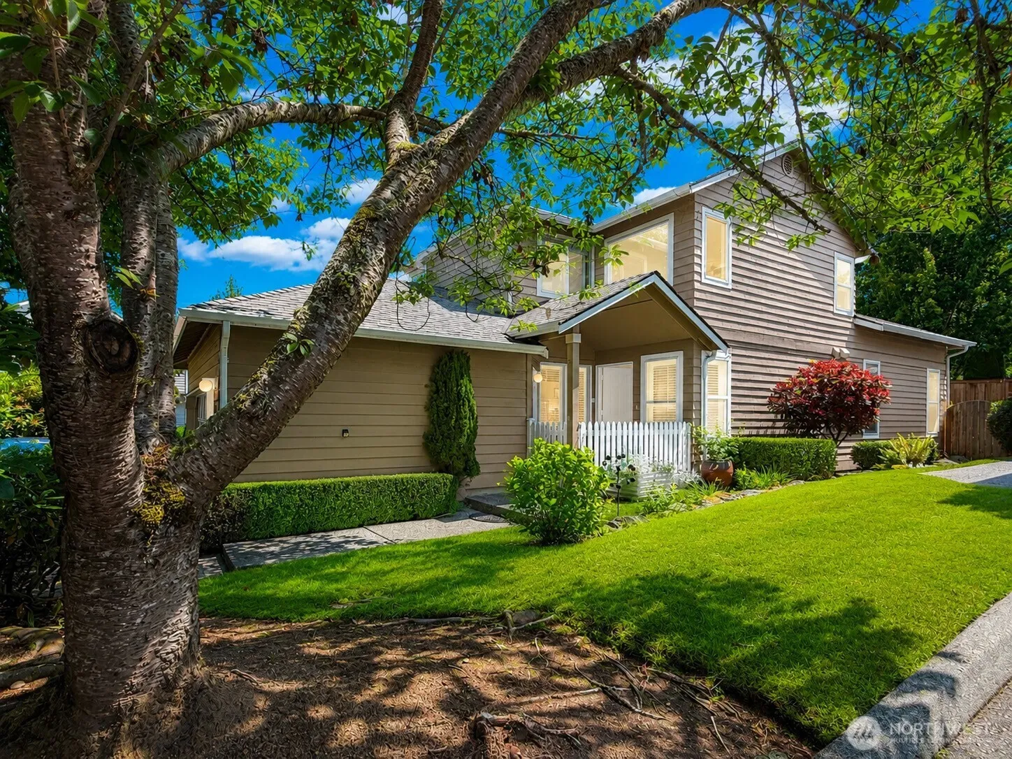 Property photo for 5807 14th Drive W, Everett