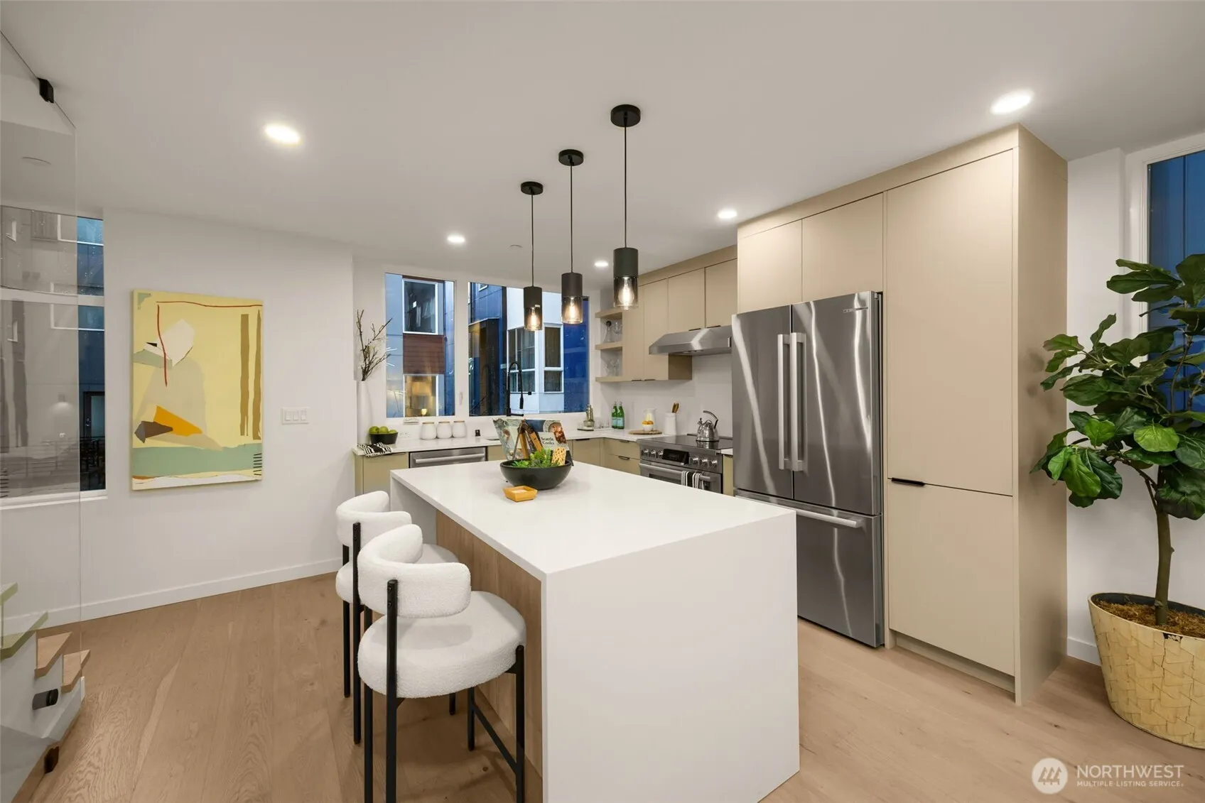 Property photo for 1315 E Denny Way, Seattle photo 3