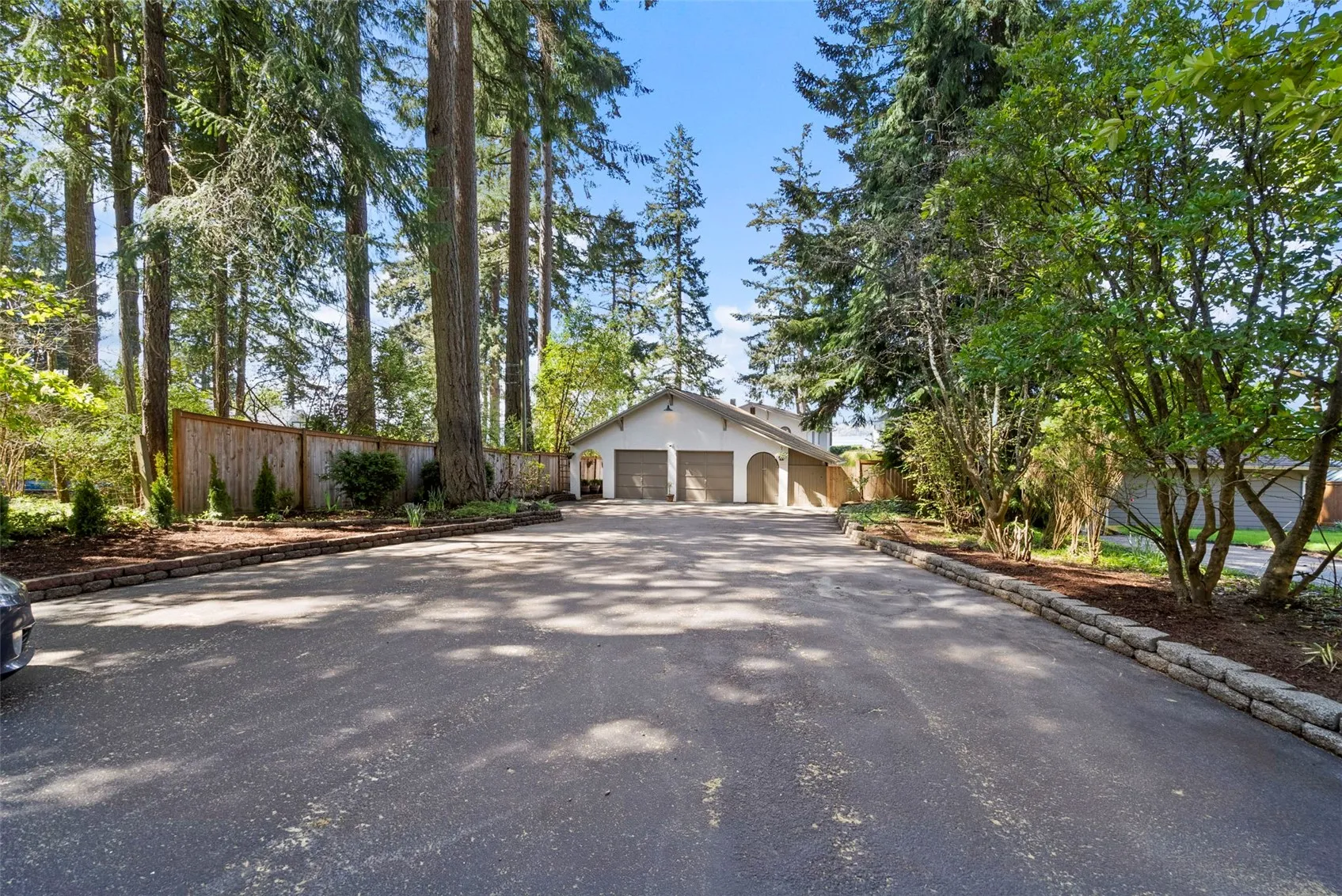 Property photo for 3810 Forest Beach Drive Nw, Gig Harbor photo 2