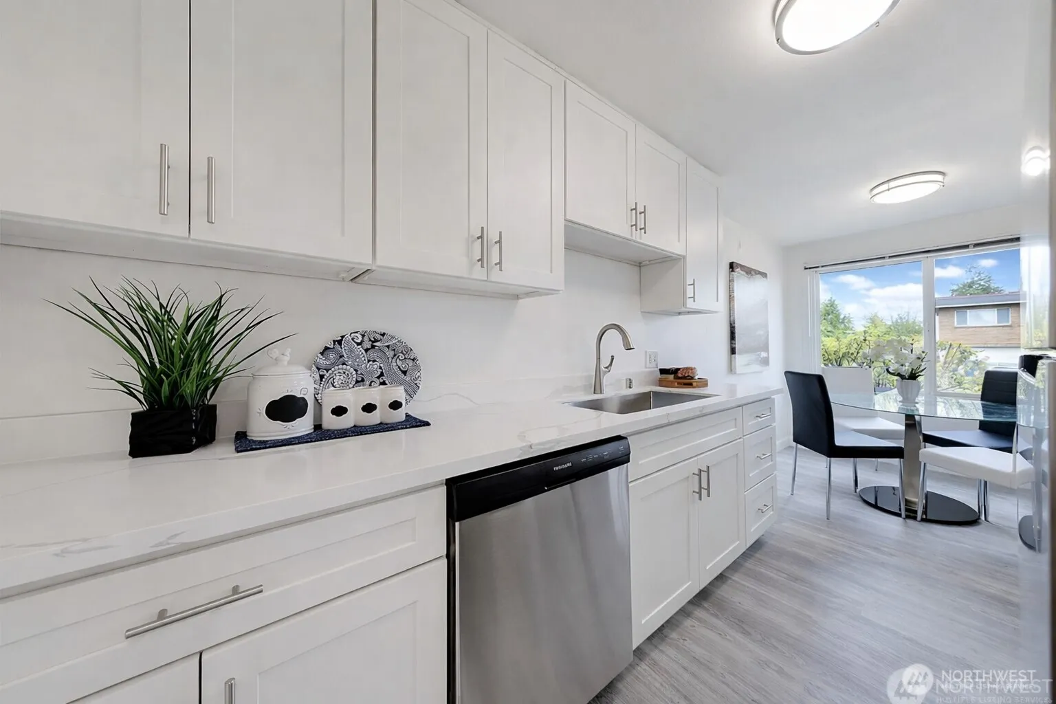 Property photo for 2517 - 2519 E Pike Street, Seattle photo 2
