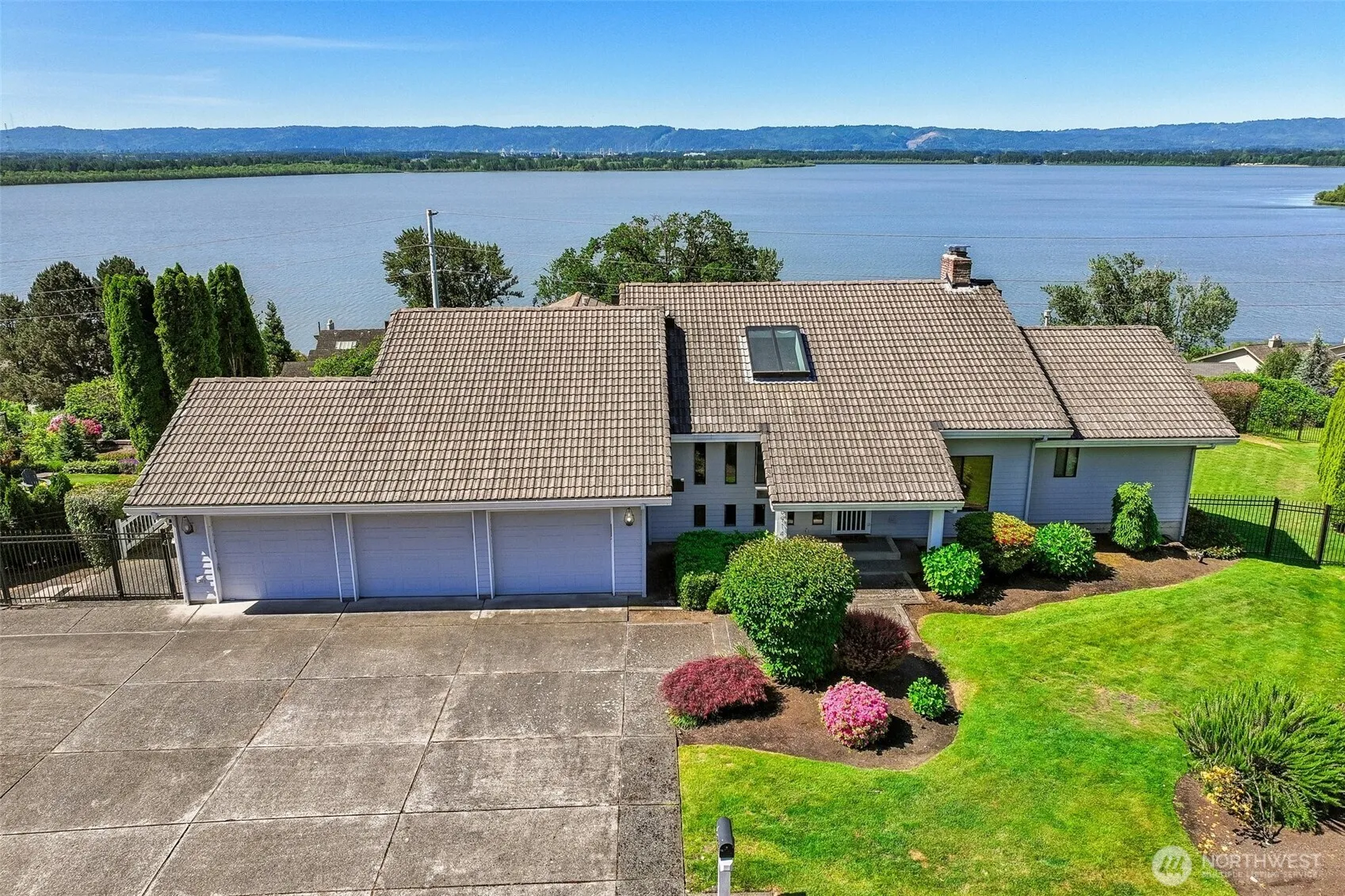 Property photo for 8914 Nw Lakecrest Avenue, Vancouver