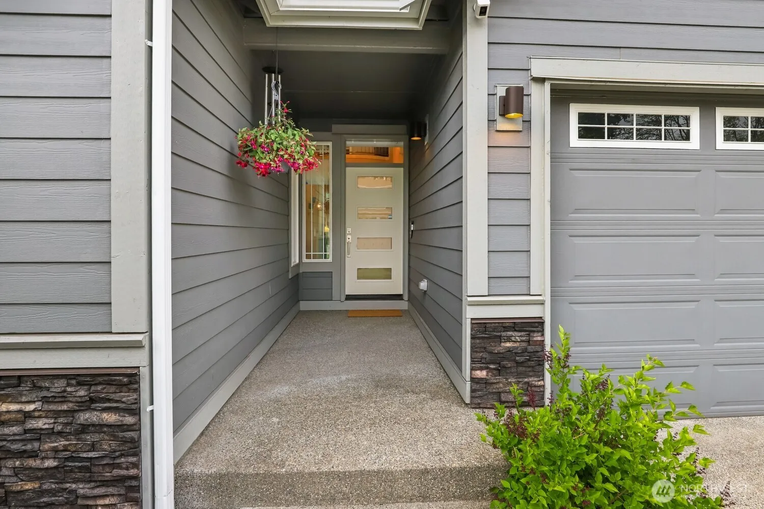 Property photo for 1402 89th Avenue Se, Tumwater photo 2