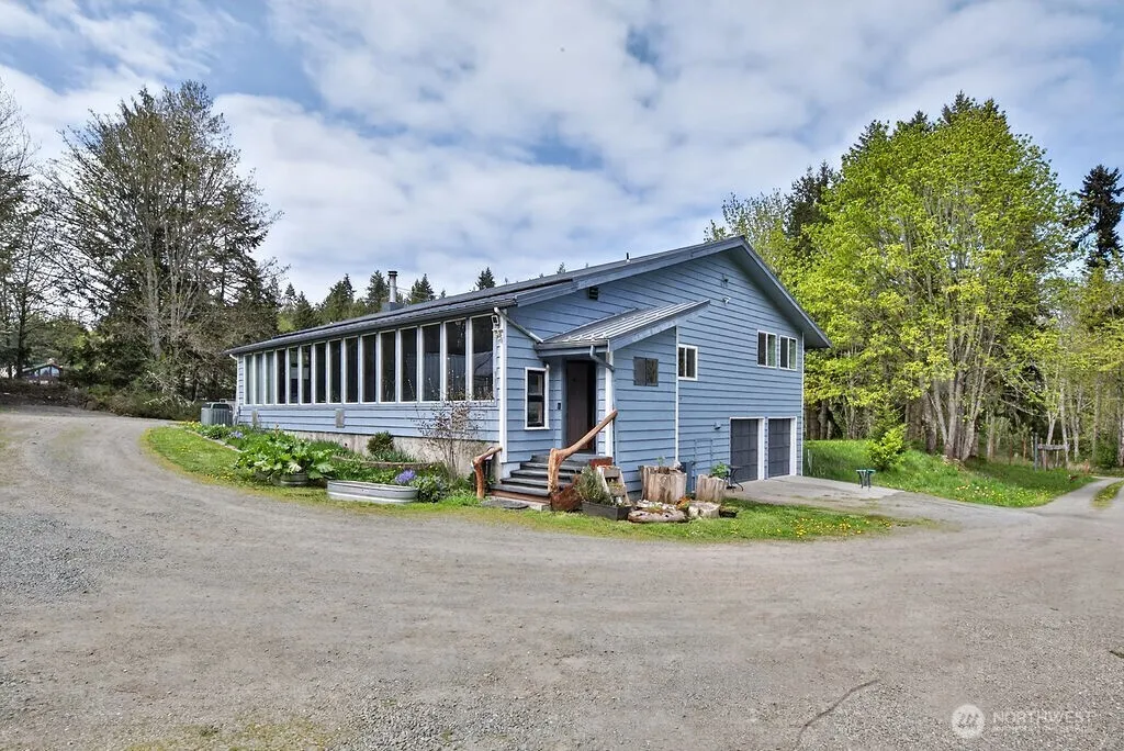 Property photo for 91 W Goforth Road, Sequim photo 3