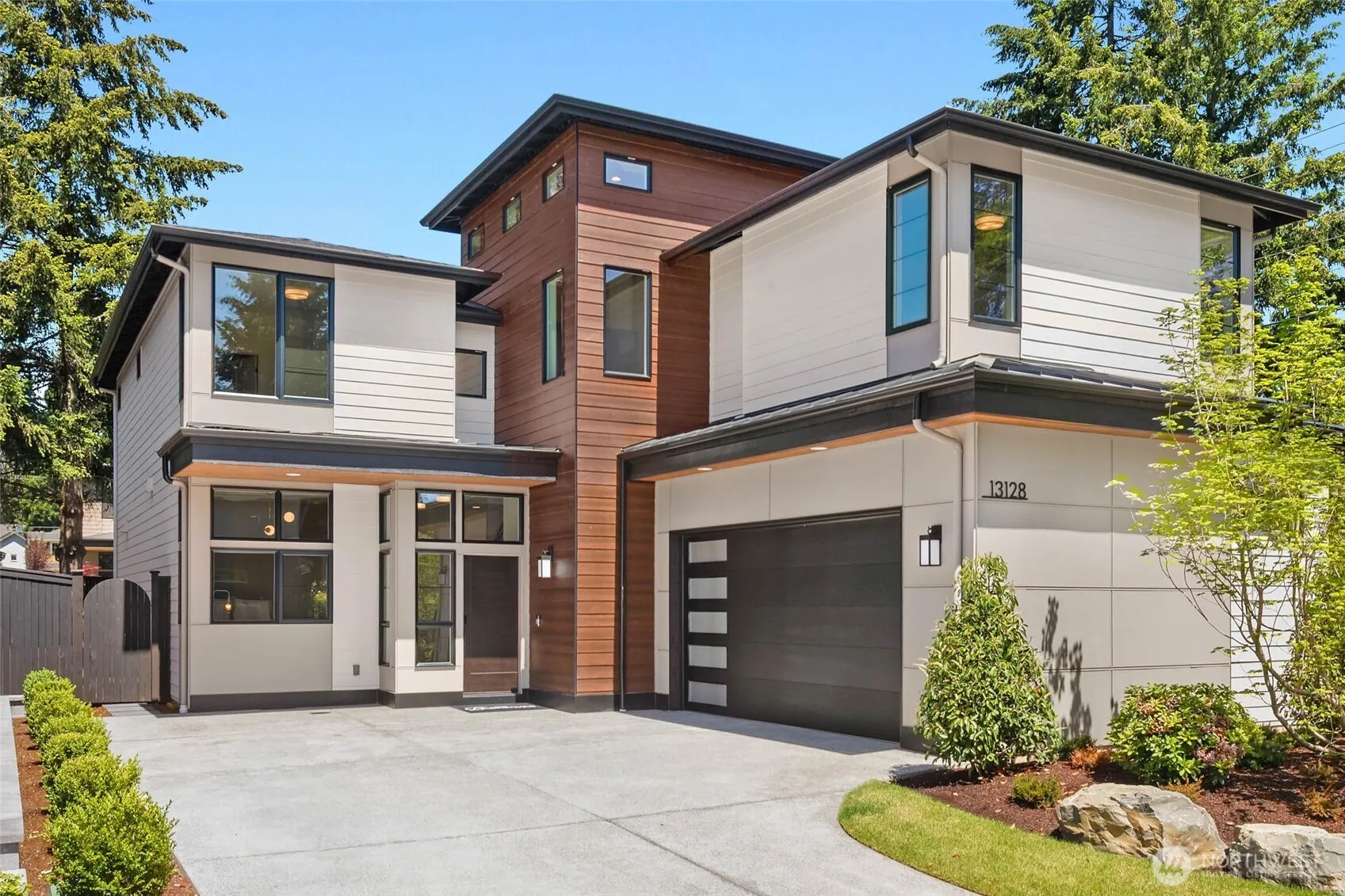 Property photo for 13128 Ne 103rd Place, Kirkland