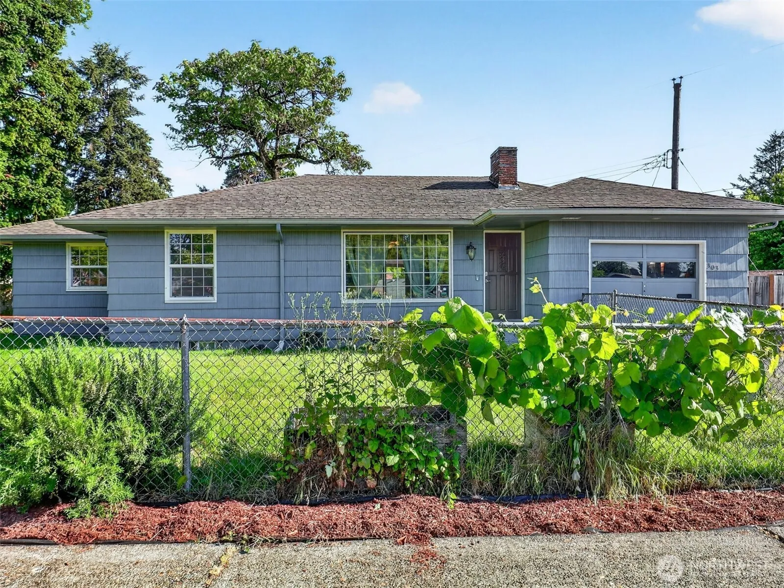 Property photo for 303 Nw Hazel Dell Way, Vancouver