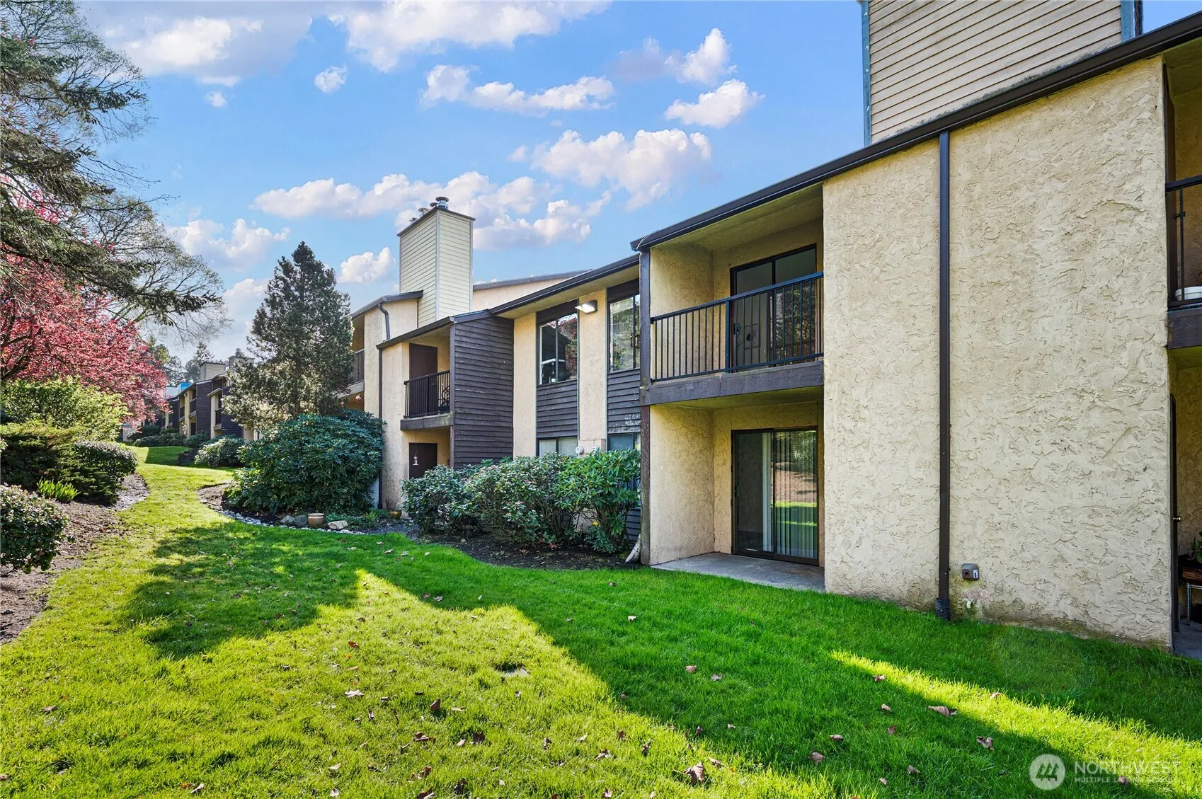 Property photo for 14510 124th Avenue Ne #e35, Kirkland