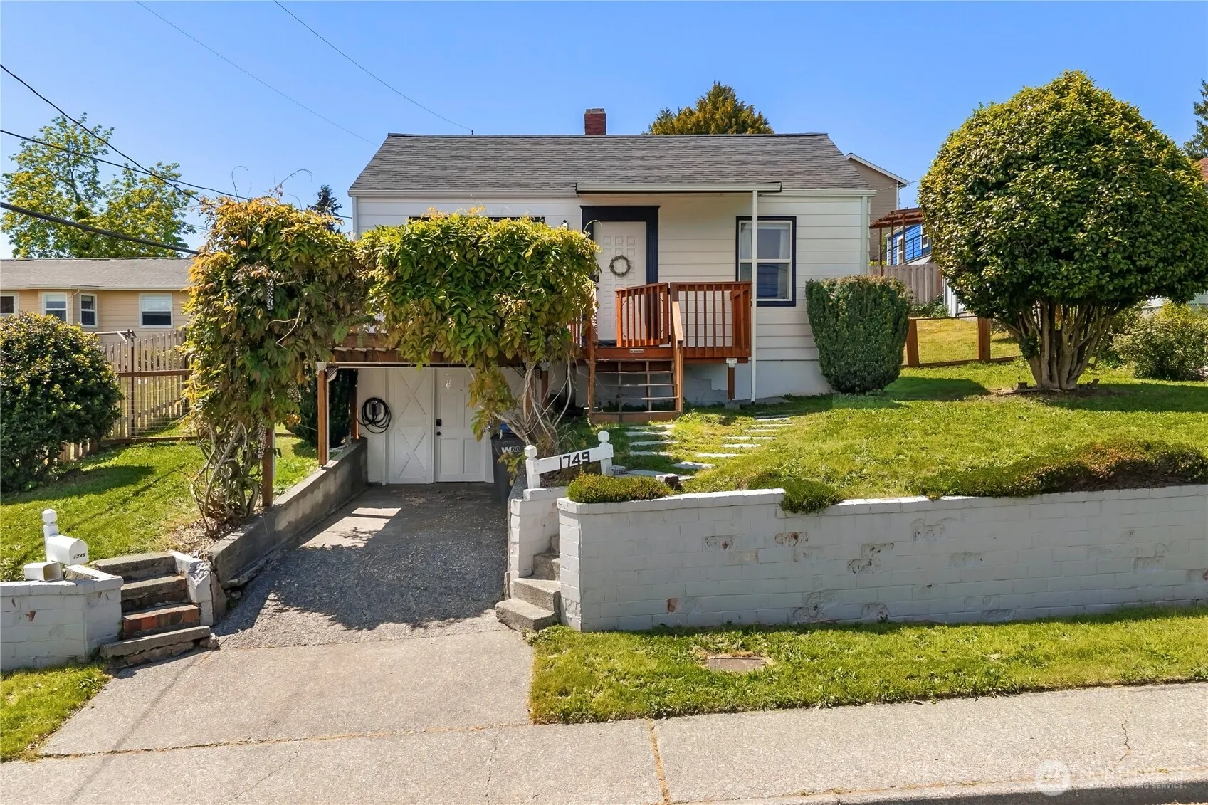 Property photo for 1749 Trenton Avenue, Bremerton photo 2