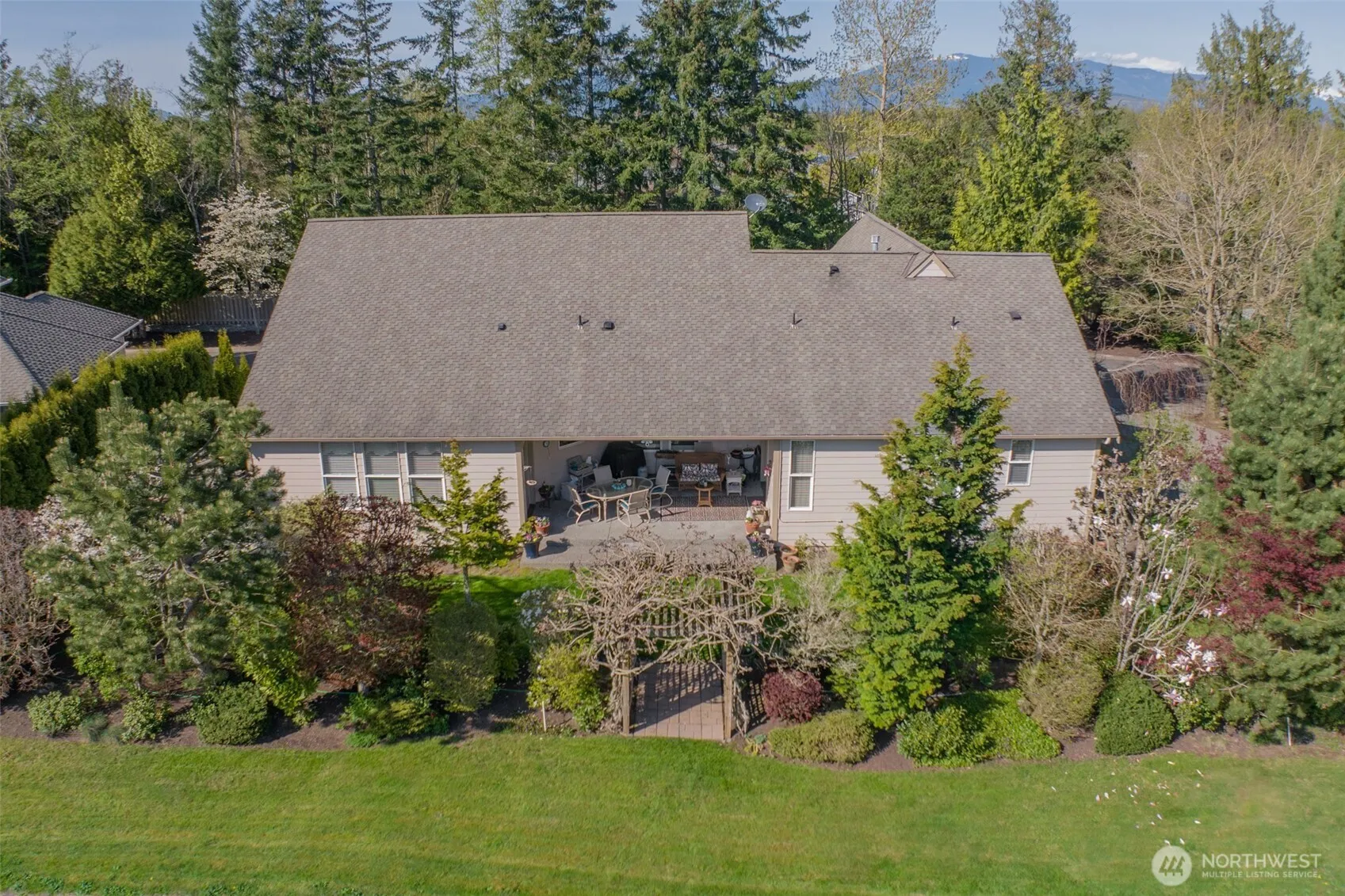 Property photo for 4404 Landmark Drive, Mount Vernon