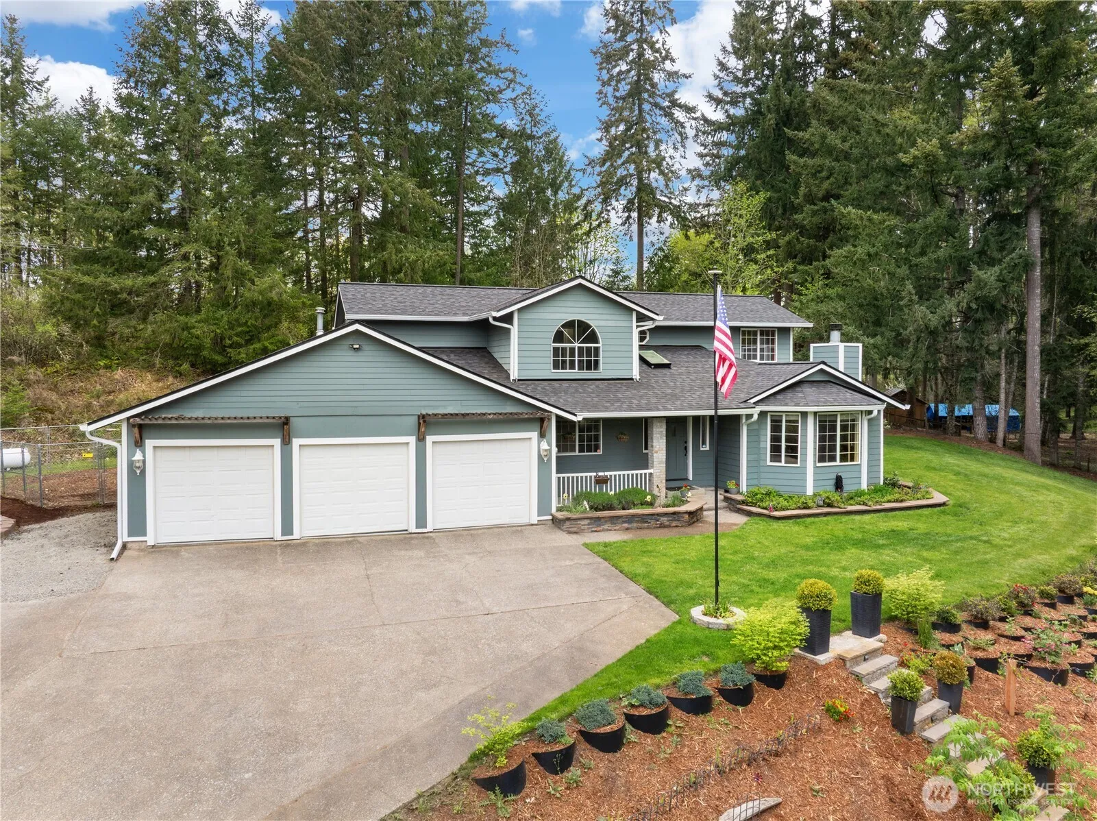 Property photo for 10234 46th Avenue Se, Olympia photo 2
