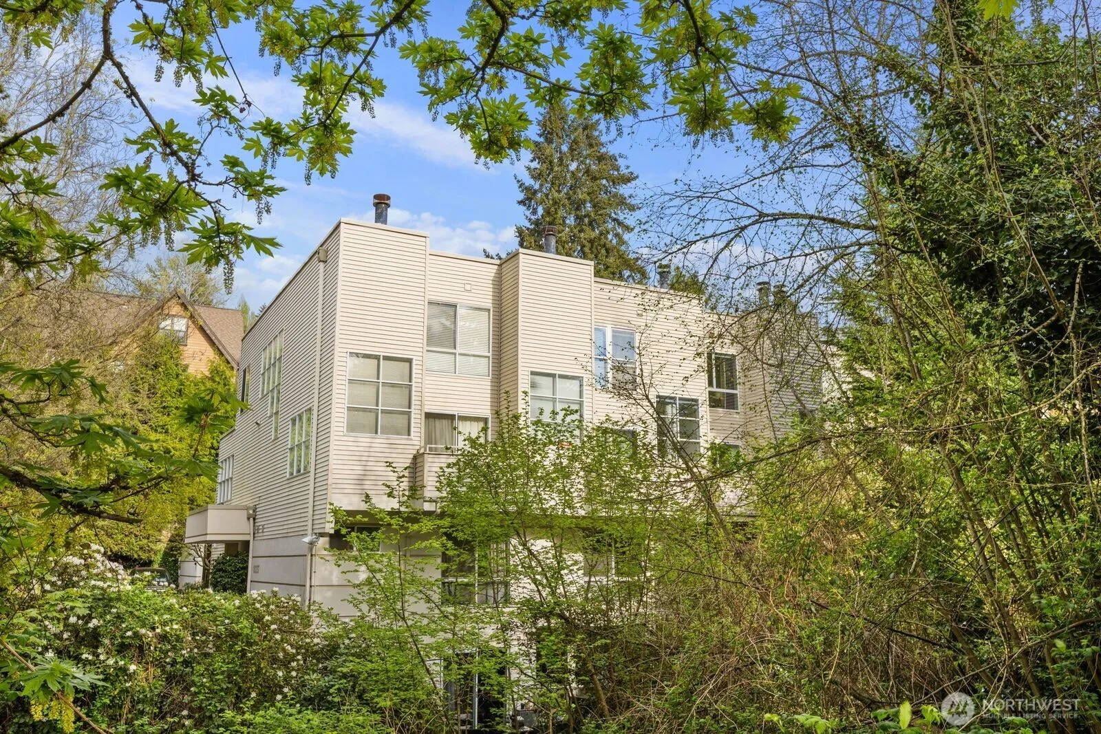 Property photo for 10237 Se 3rd Street #5, Bellevue
