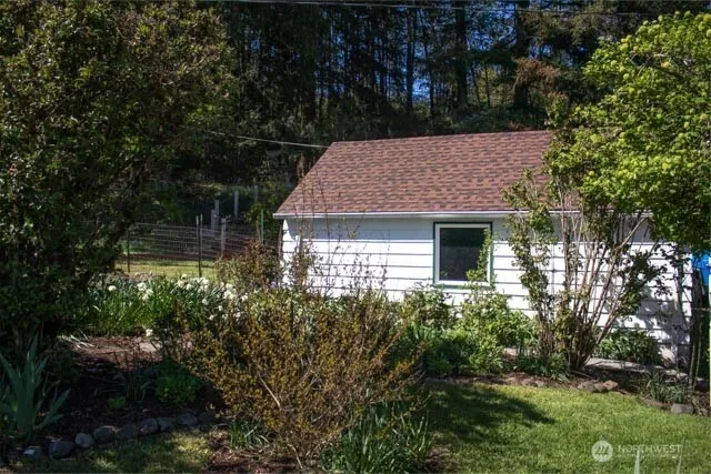 Property photo for 1516 S Scheuber Road, Centralia photo 5