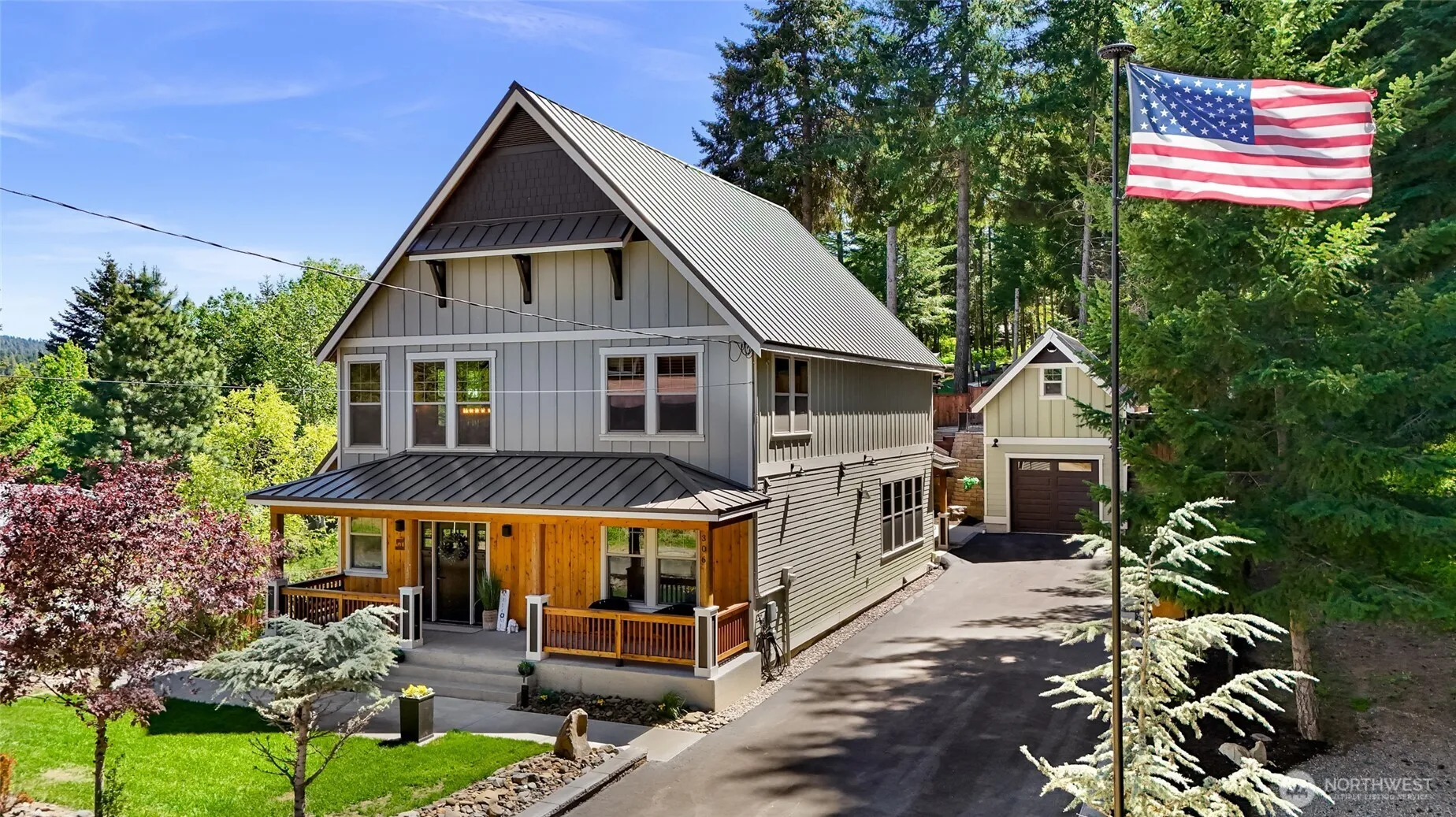 Property photo for 306 W Montana Avenue, Roslyn