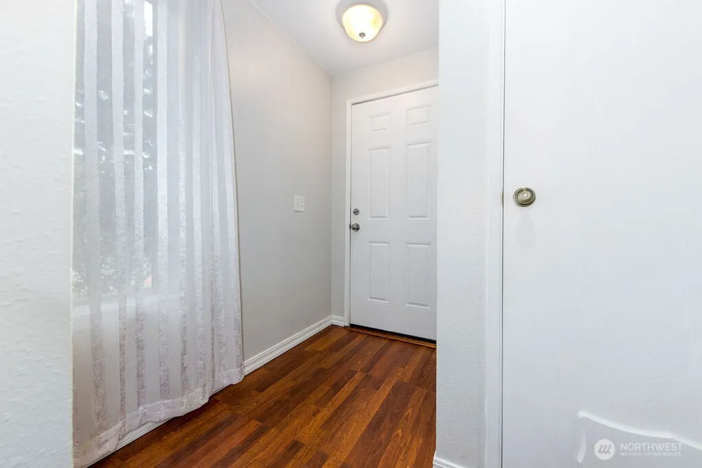 Property photo for 1555 Union Avenue Ne #22, Renton photo 4
