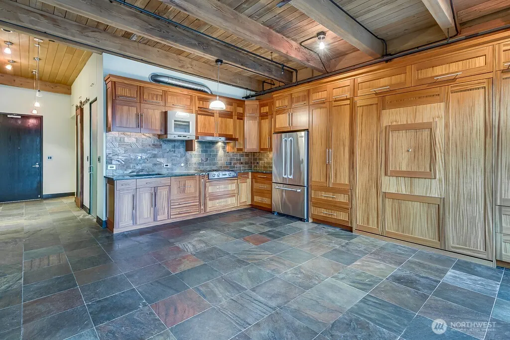 Property photo for 97 S Jackson Street #508, Seattle photo 4