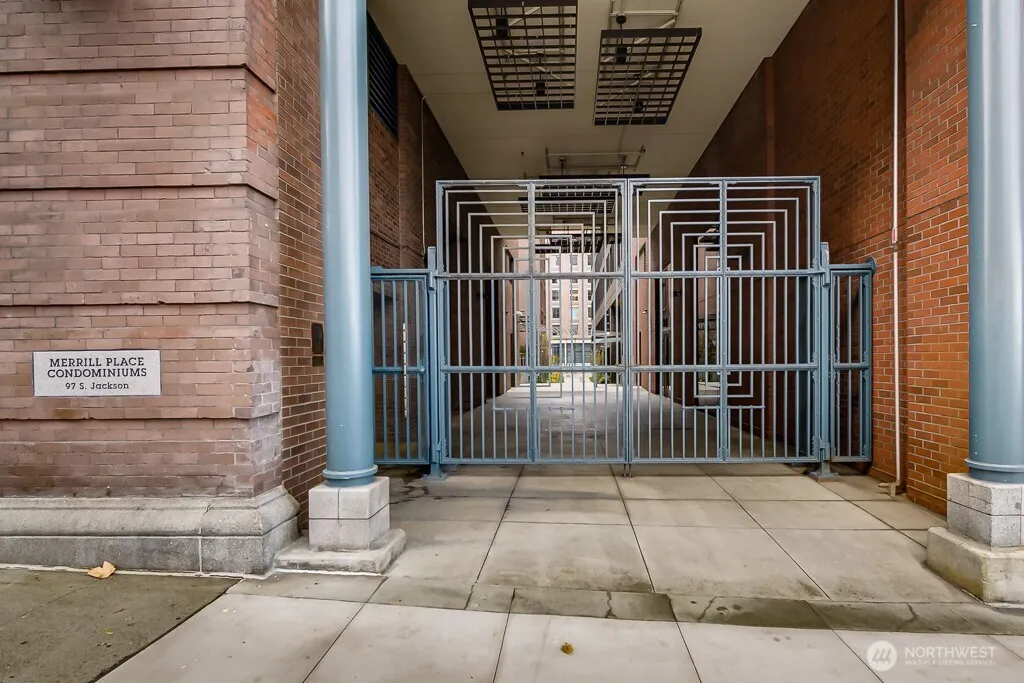 Property photo for 97 S Jackson Street #508, Seattle photo 3