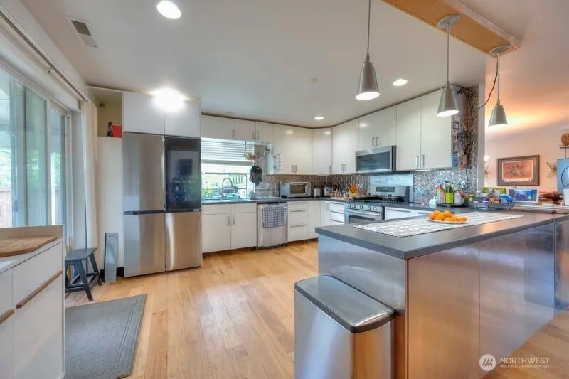 Property photo for 1830 Hoffman Hill Boulevard, Dupont photo 4