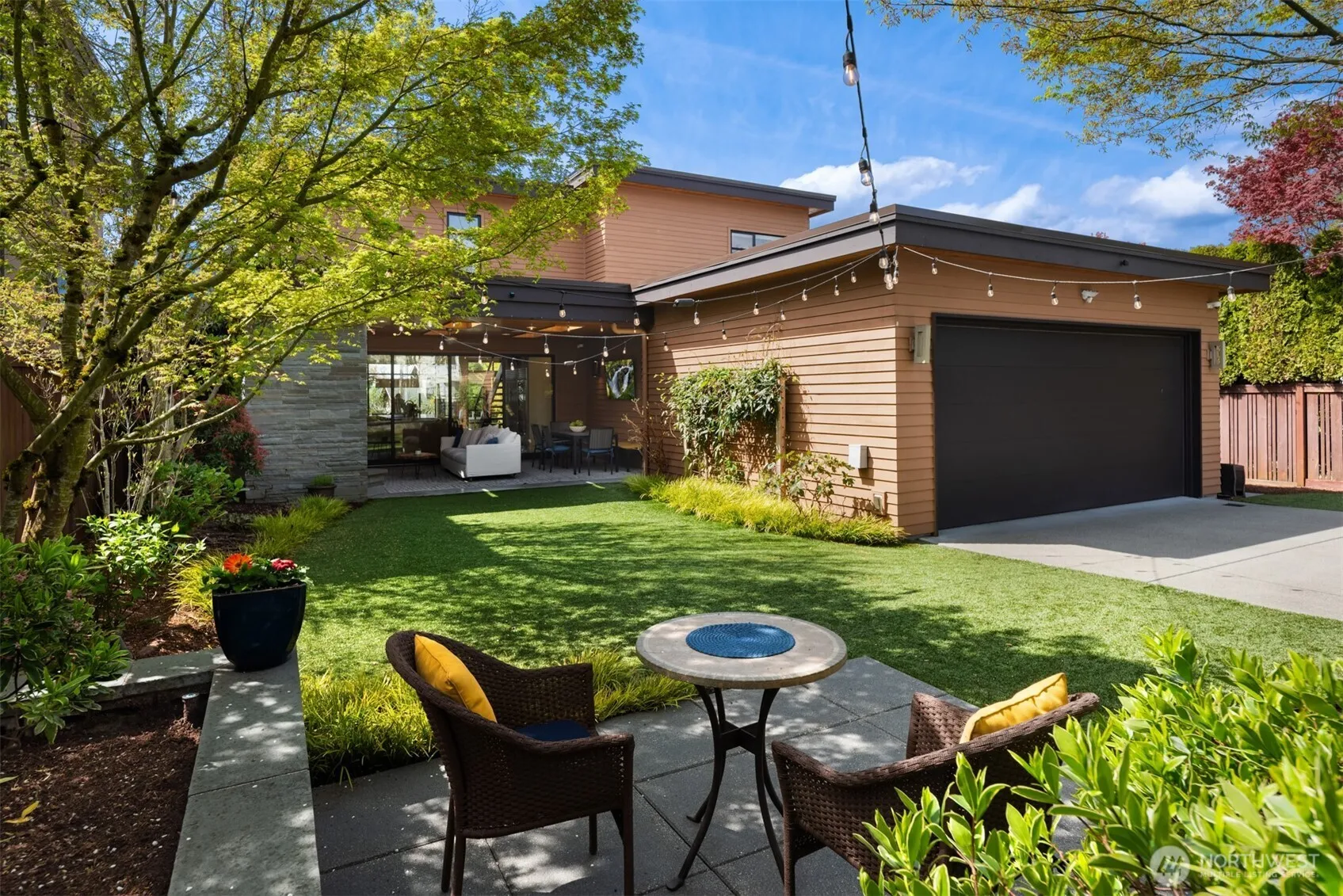 Property photo for 518 14th Avenue W, Kirkland, WA 98033