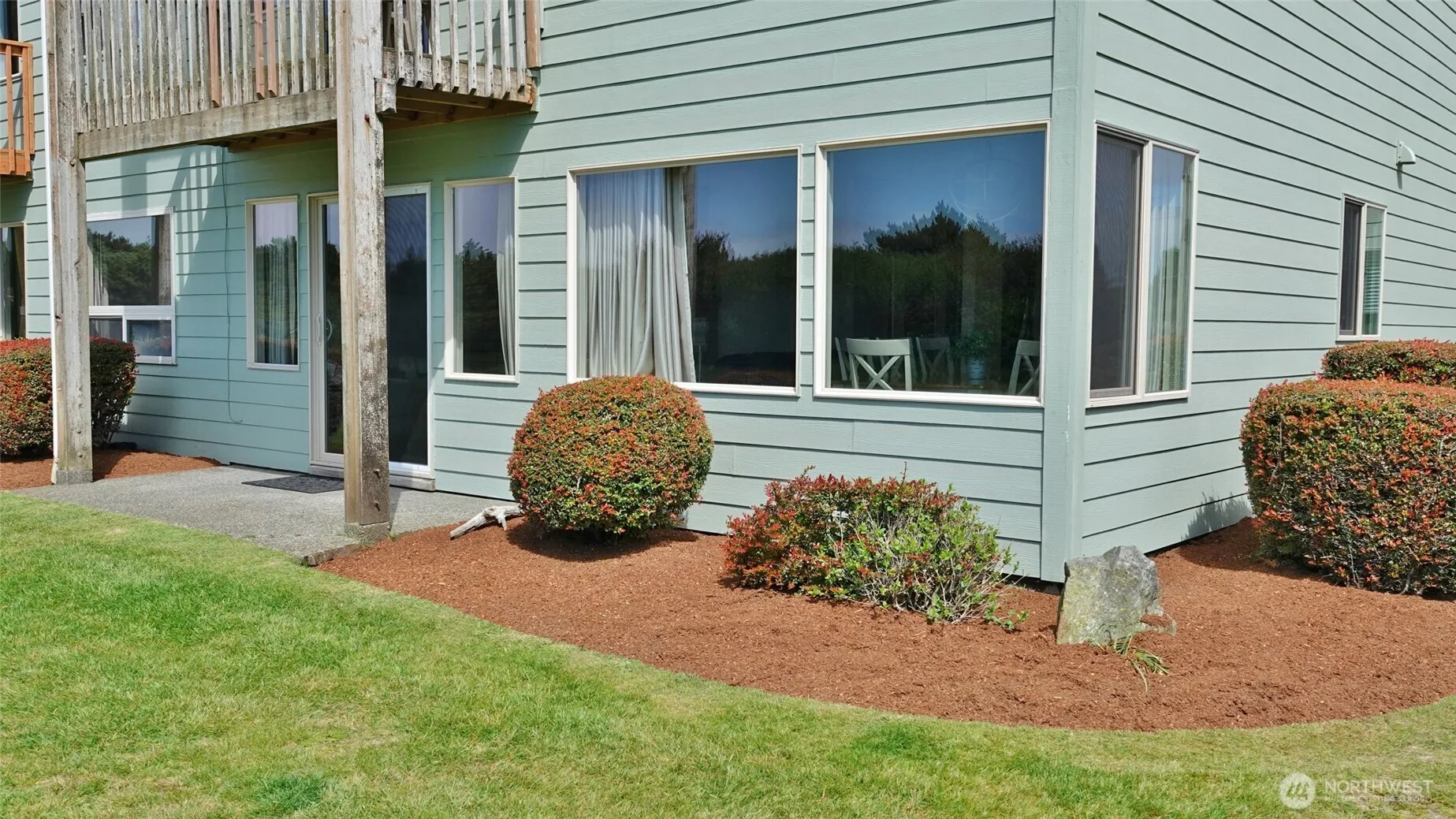 Property photo for 643 Ocean Shores Boulevard Nw #102, Ocean Shores photo 3