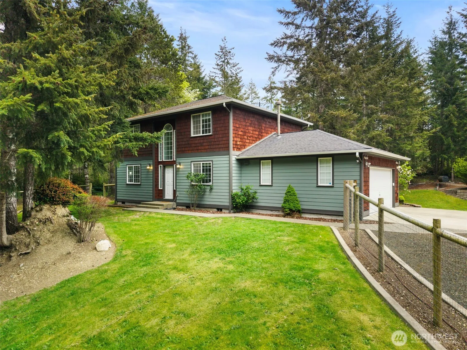 Property photo for 15219 Wright Bliss Road Nw, Gig Harbor photo 2