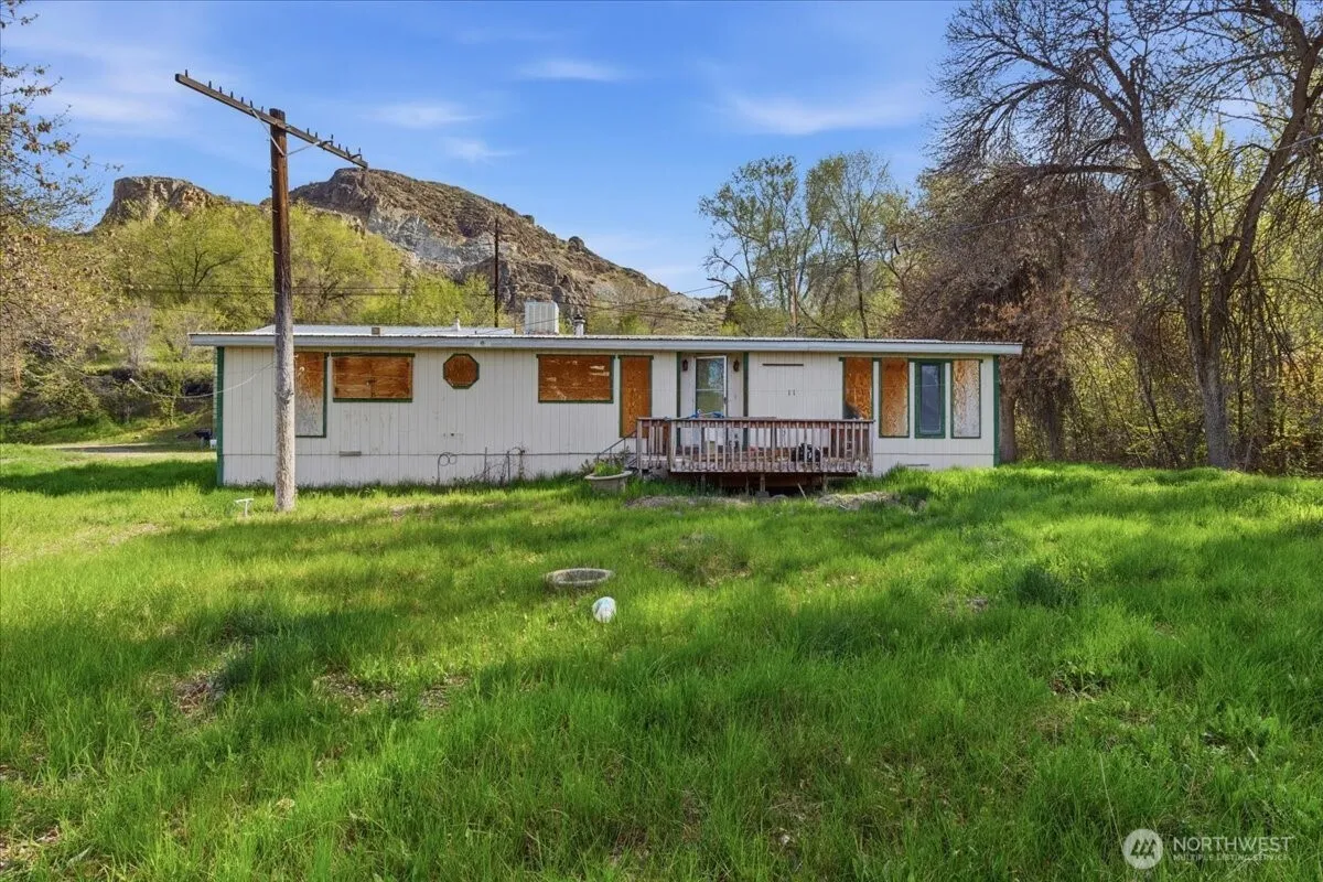 Property photo for 380 Elmer City Access Road, Coulee Dam