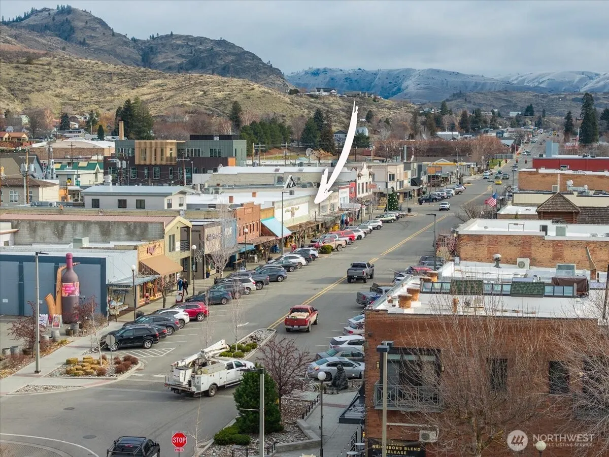 Property photo for 131 E Woodin Avenue, Chelan photo 5