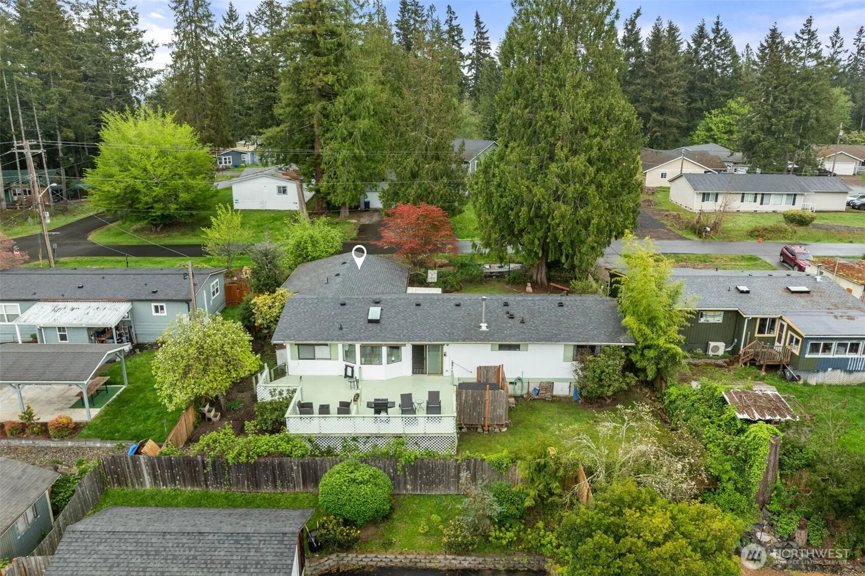 Property photo for 10023 Whitecap Drive Nw, Olympia