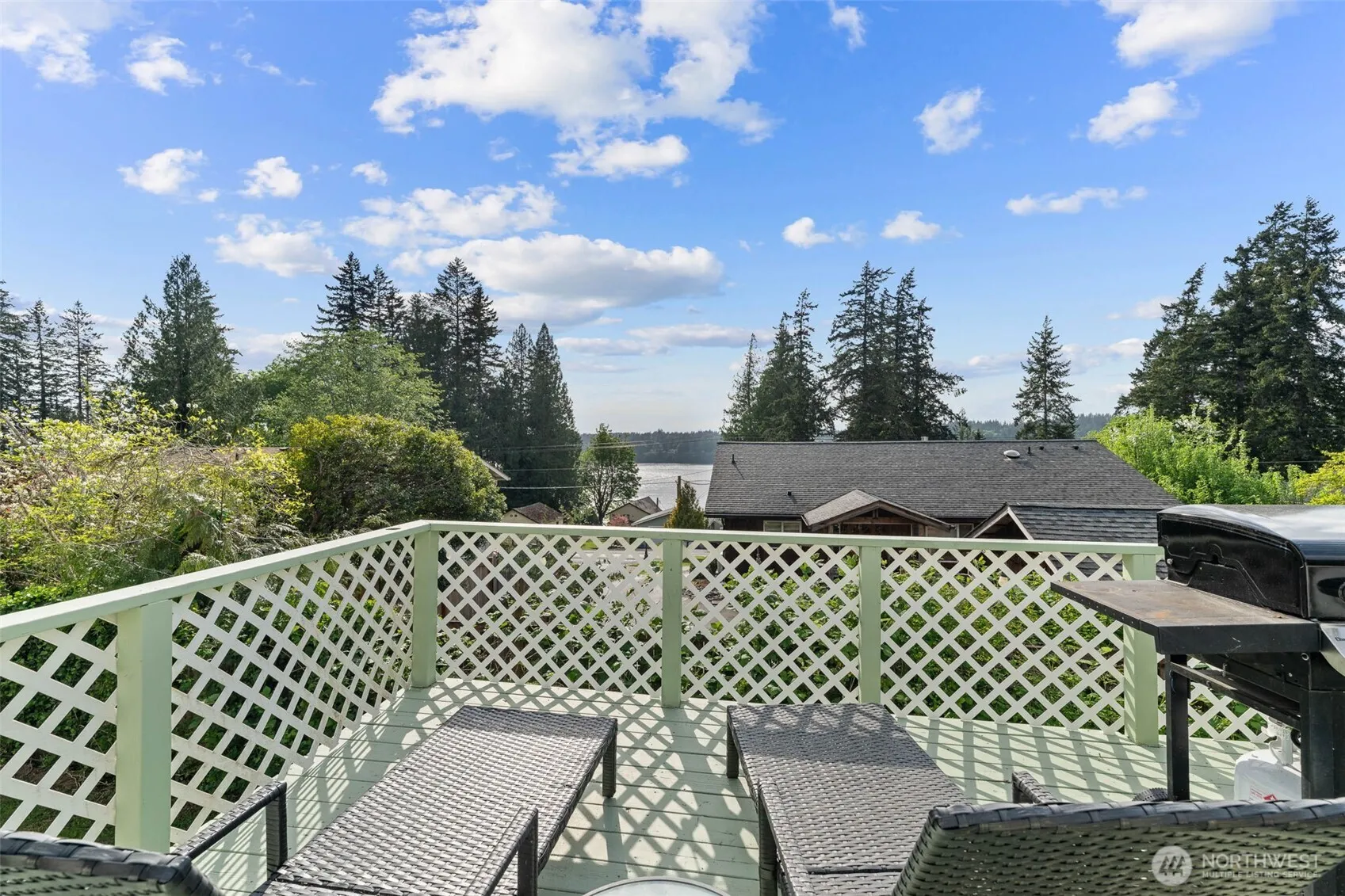 Property photo for 10023 Whitecap Drive Nw, Olympia photo 2