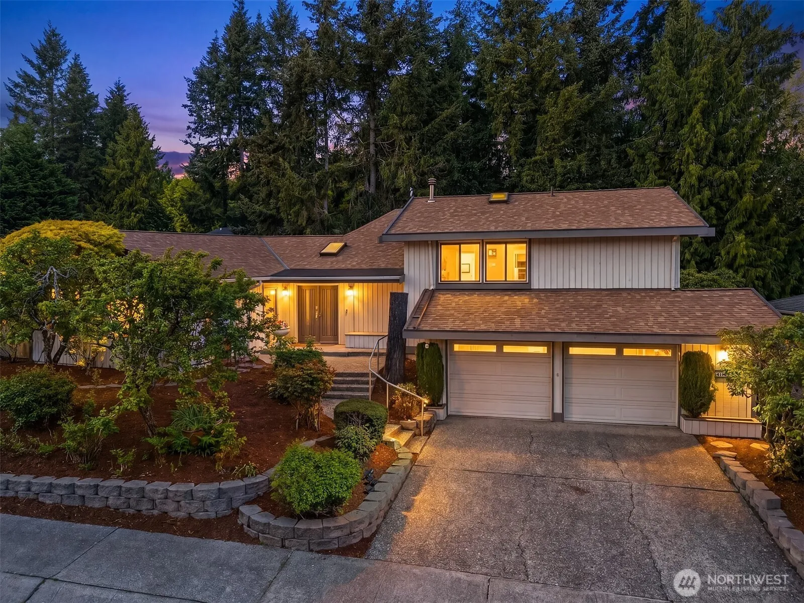 Property photo for 14116 Ne 62nd Street, Redmond, WA 98052