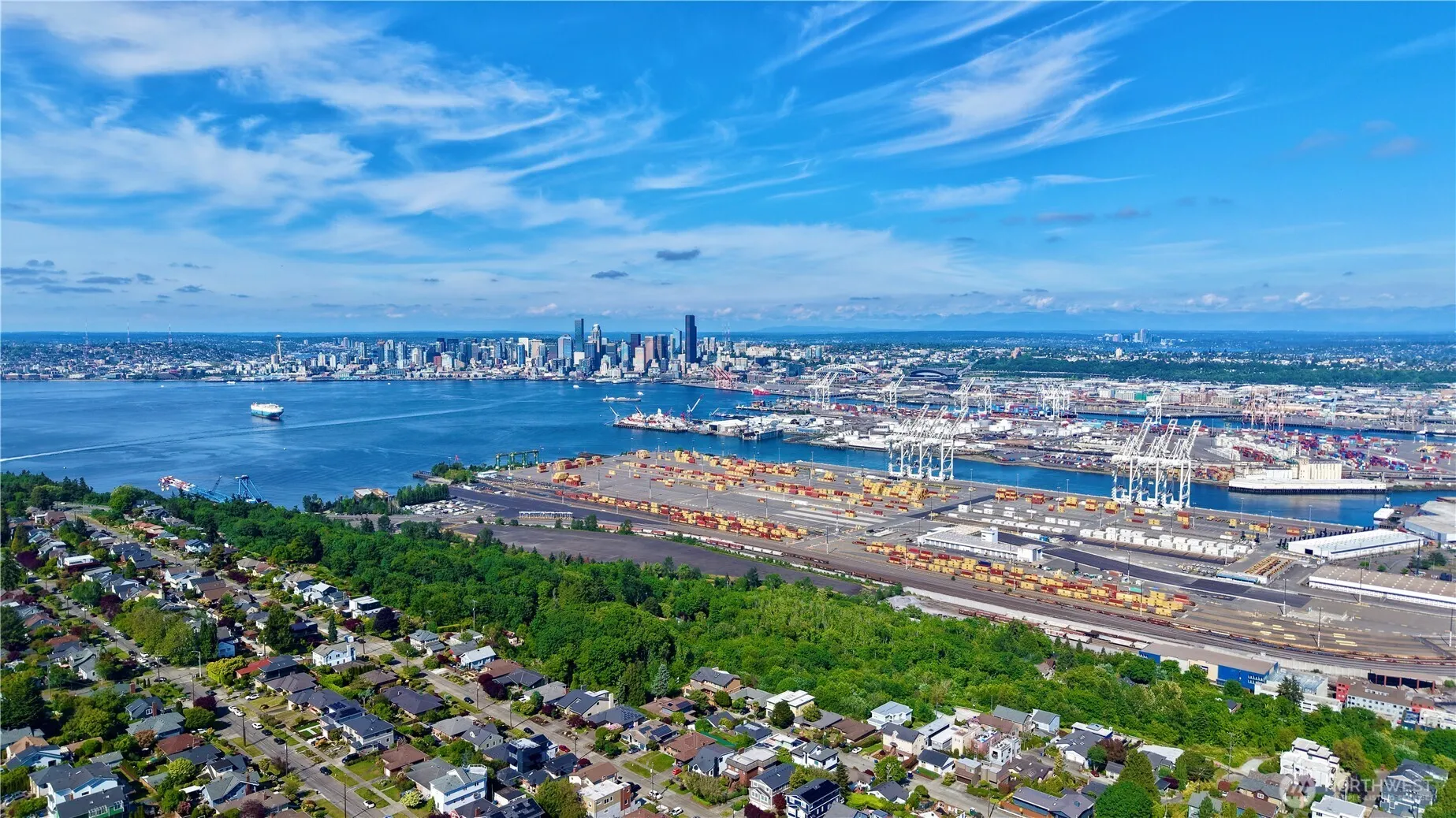 Property photo for 3052 38th Avenue Sw, Seattle