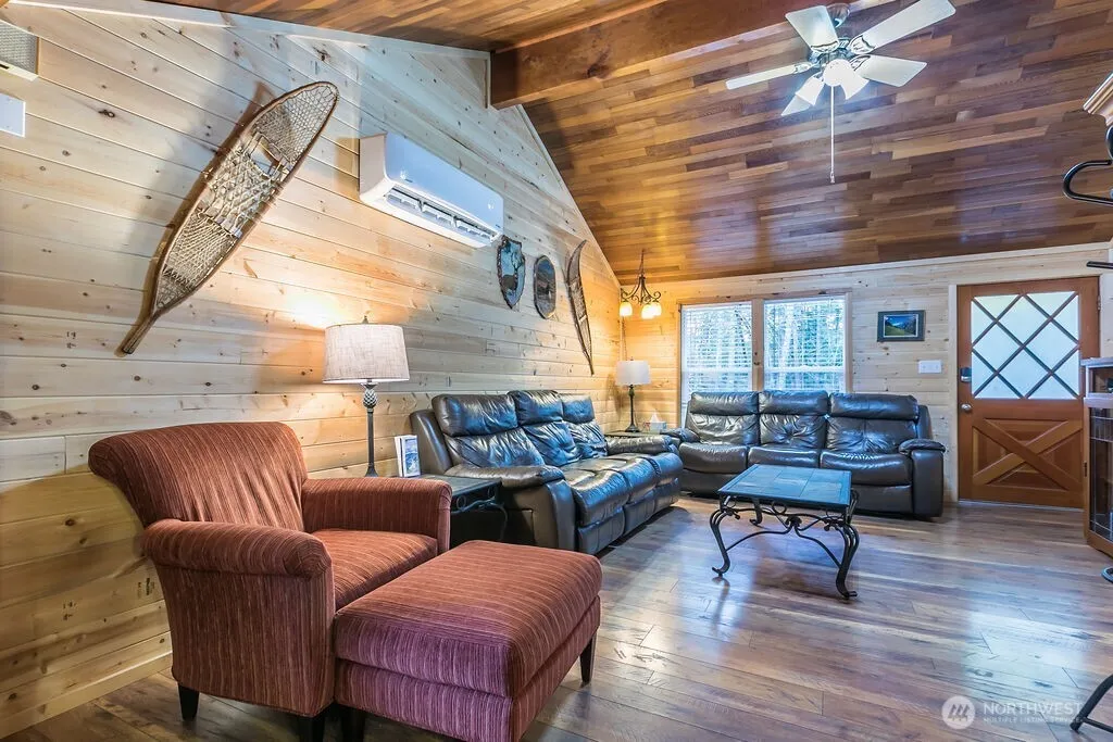 Property photo for 117 Butter Creek Lane, Packwood photo 4