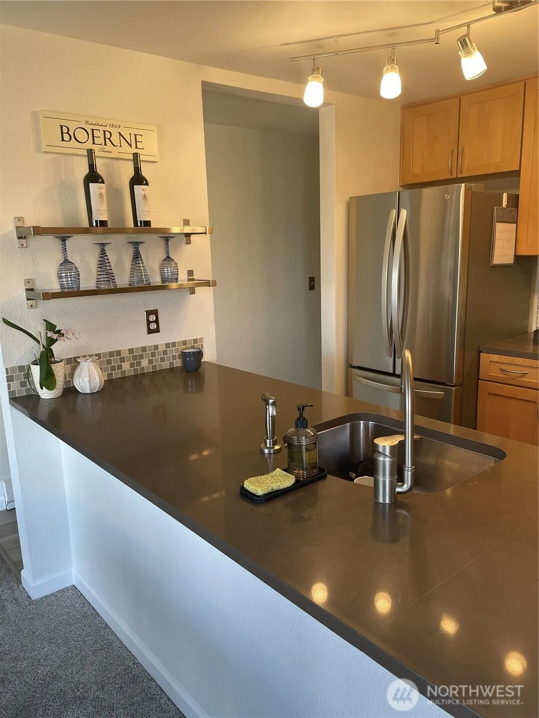 Property photo for 4000 24th Avenue W #202, Seattle photo 3