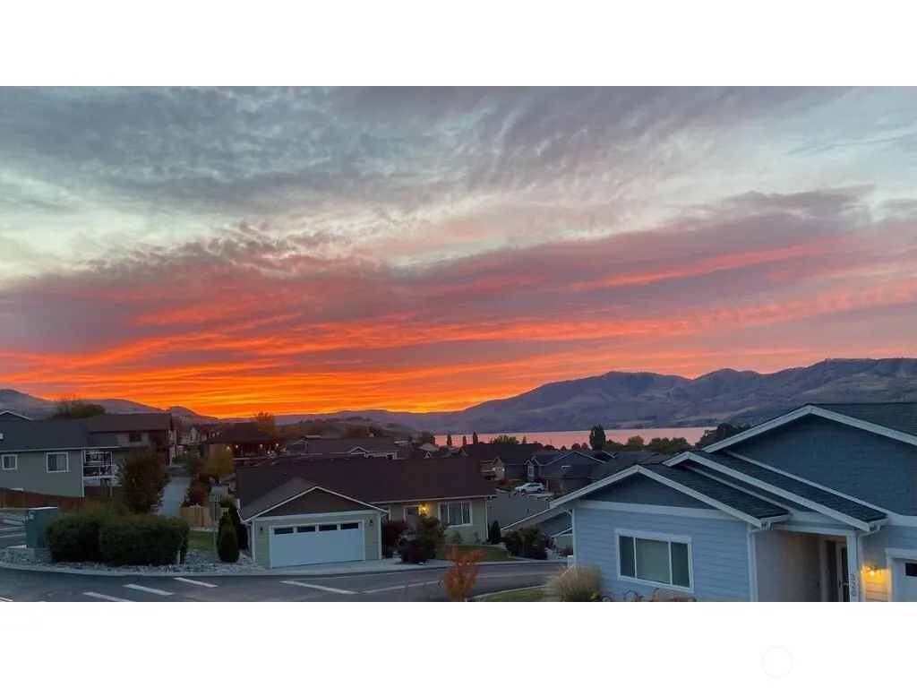 Property photo for 317 Village Drive, Manson