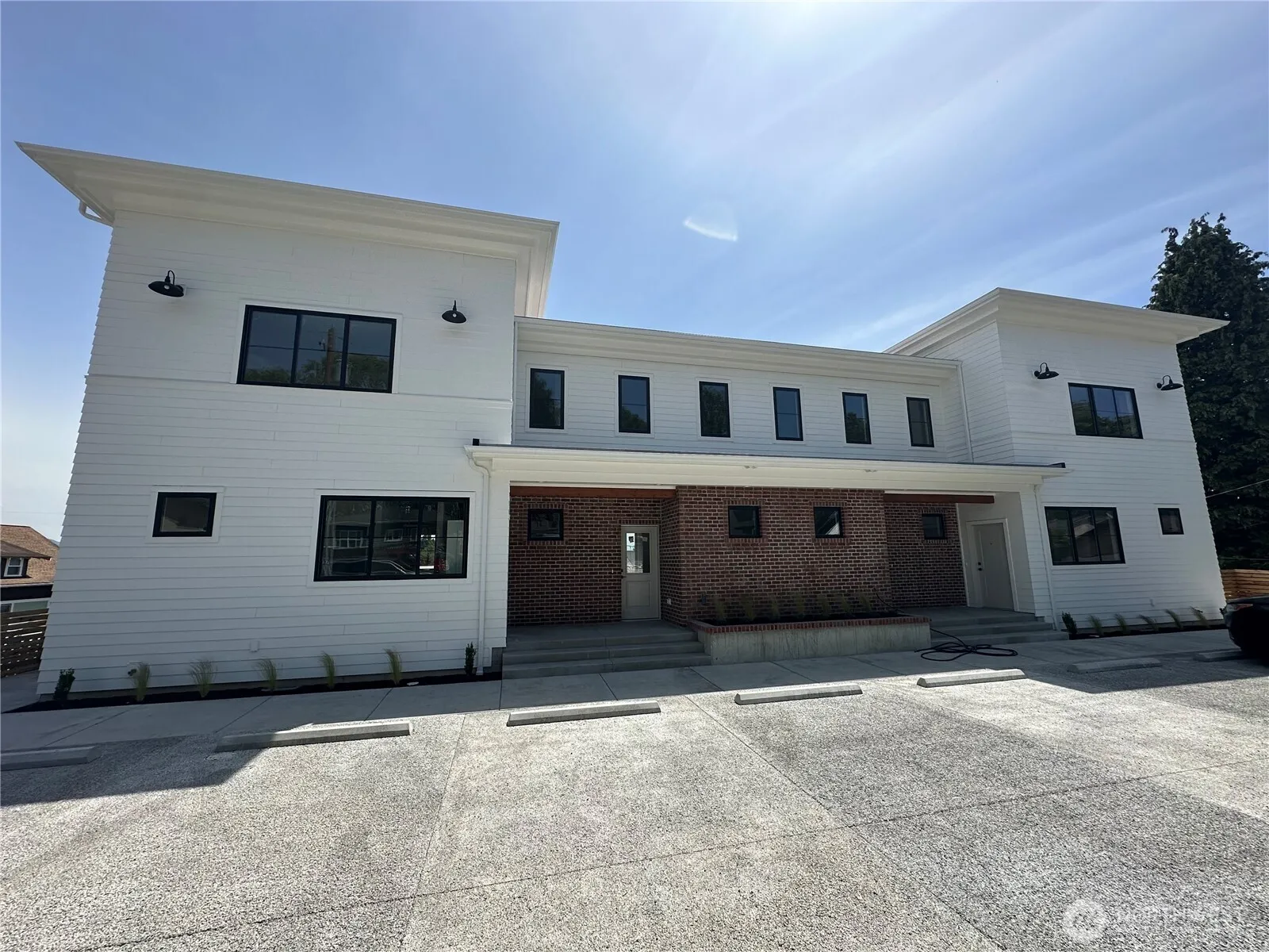 Property photo for 105 S 8th Street #102, Lynden