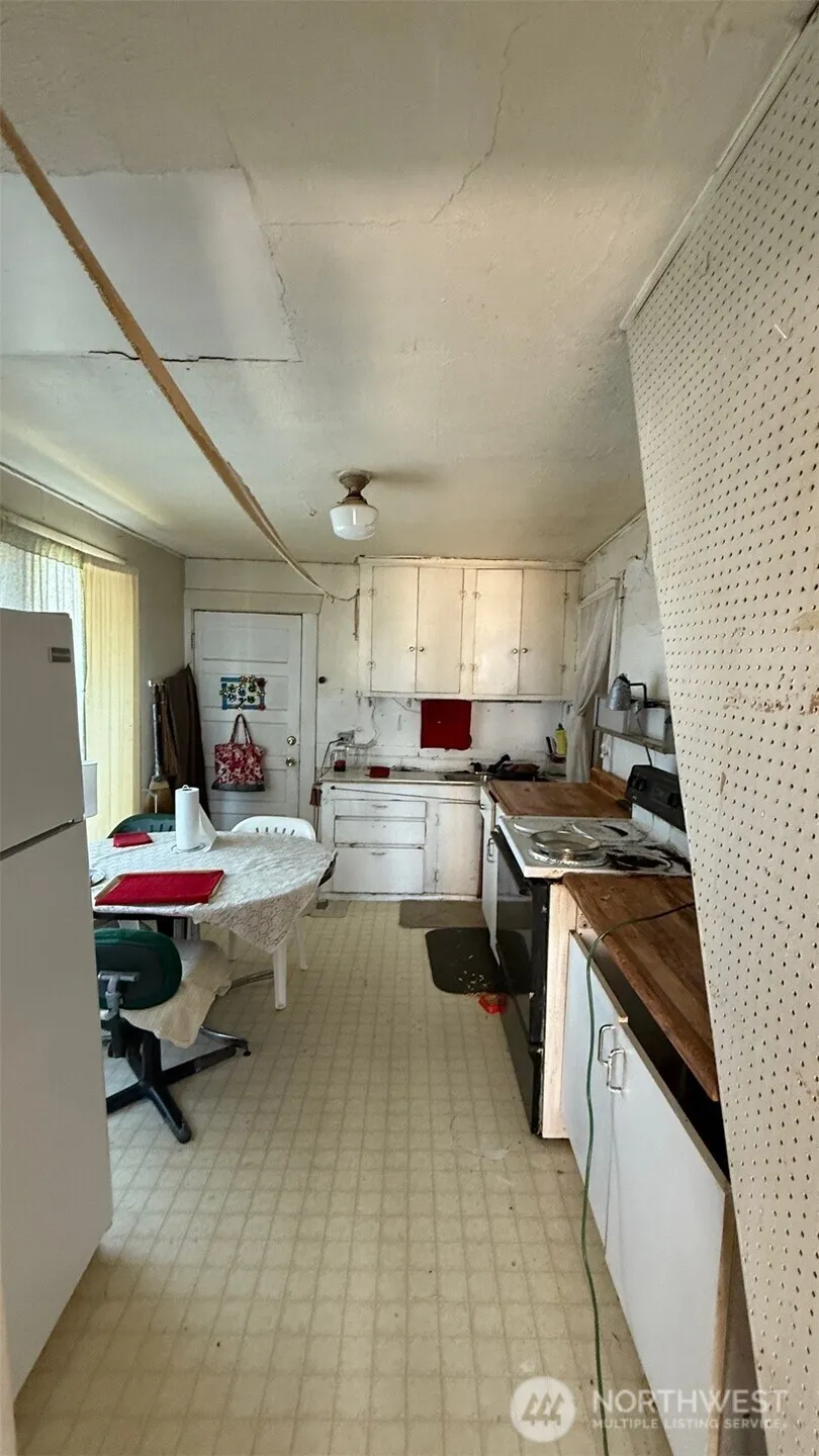 Property photo for 4816 S Chicago Street, Seattle photo 5
