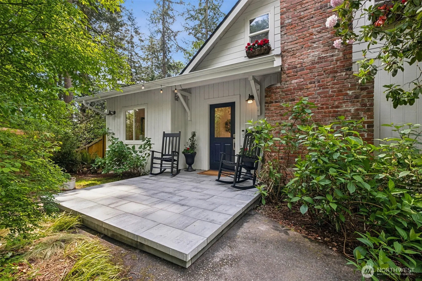 Property photo for 15715 249 Avenue Se, Issaquah photo 2