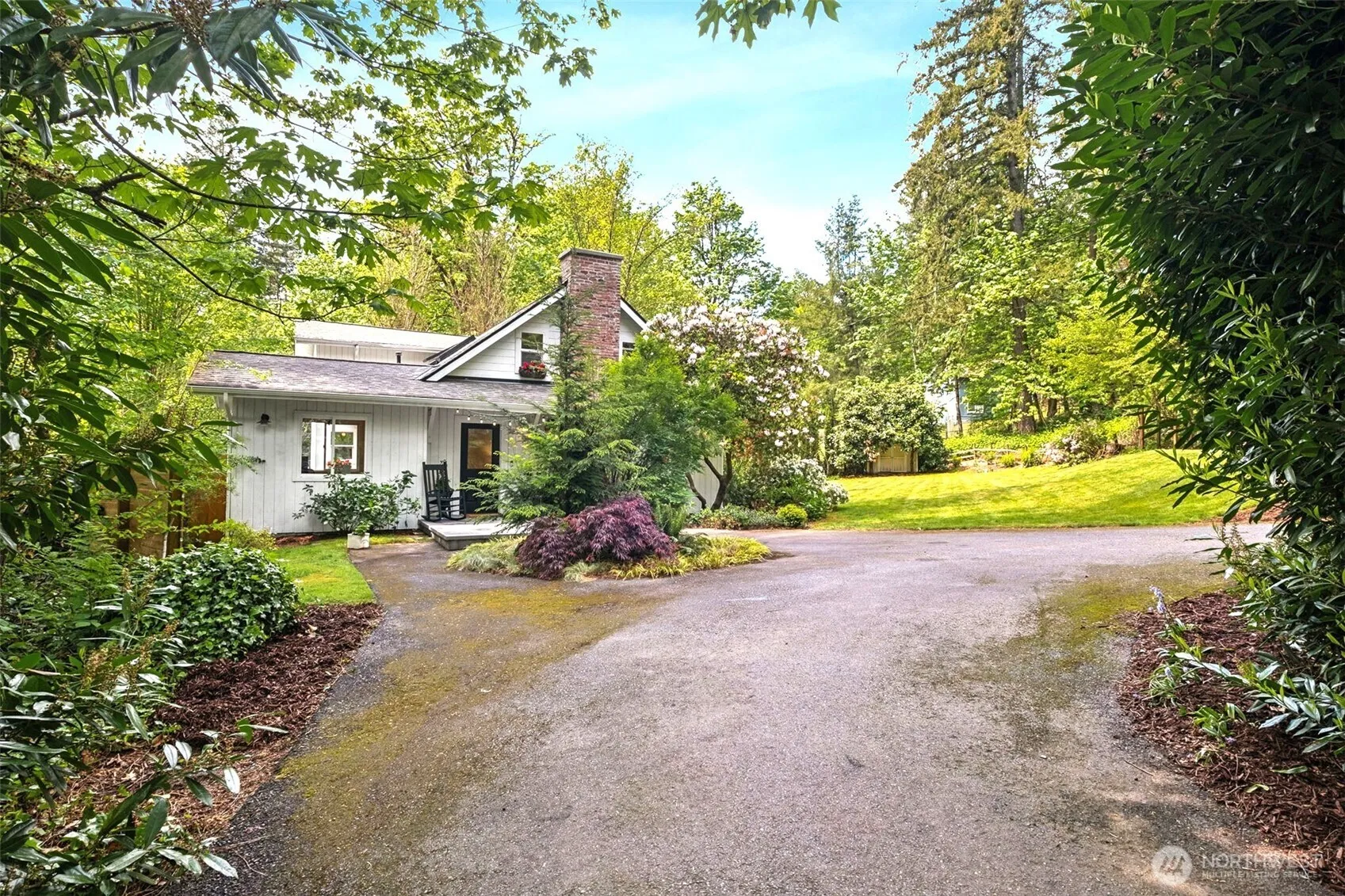 Property photo for 15715 249 Avenue Se, Issaquah, WA 98027