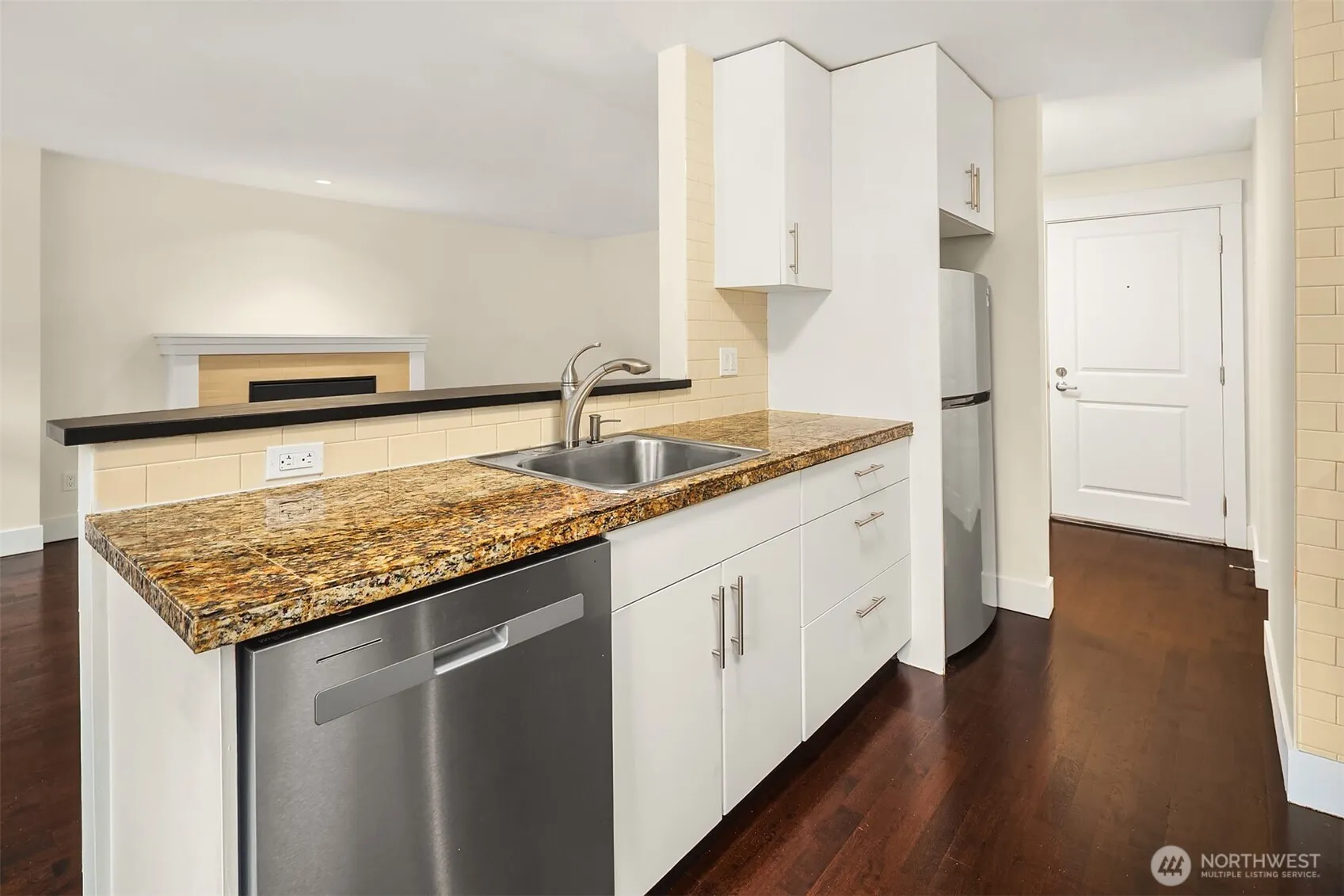 Property photo for 23015 Edmonds Way #a110, Edmonds photo 5