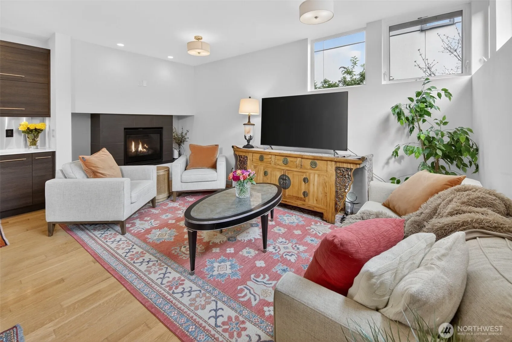 Property photo for 3014 21st Avenue W #a, Seattle photo 4