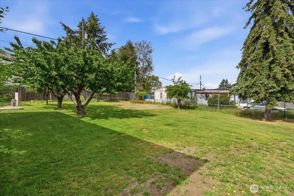 Property photo for 23 Goodfellow Avenue, Electric City photo 3
